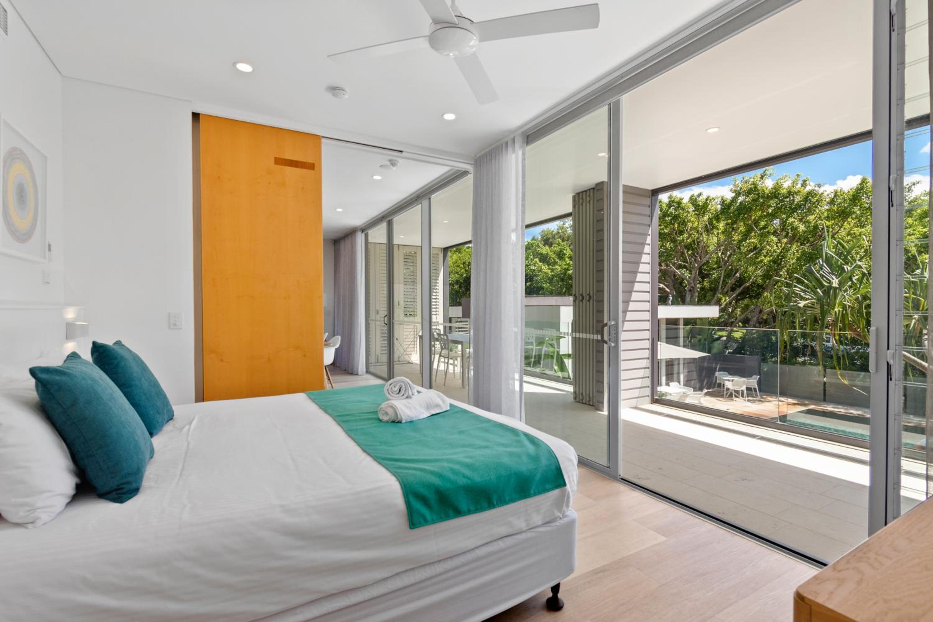 1 Bedroom Pool View Penthouse