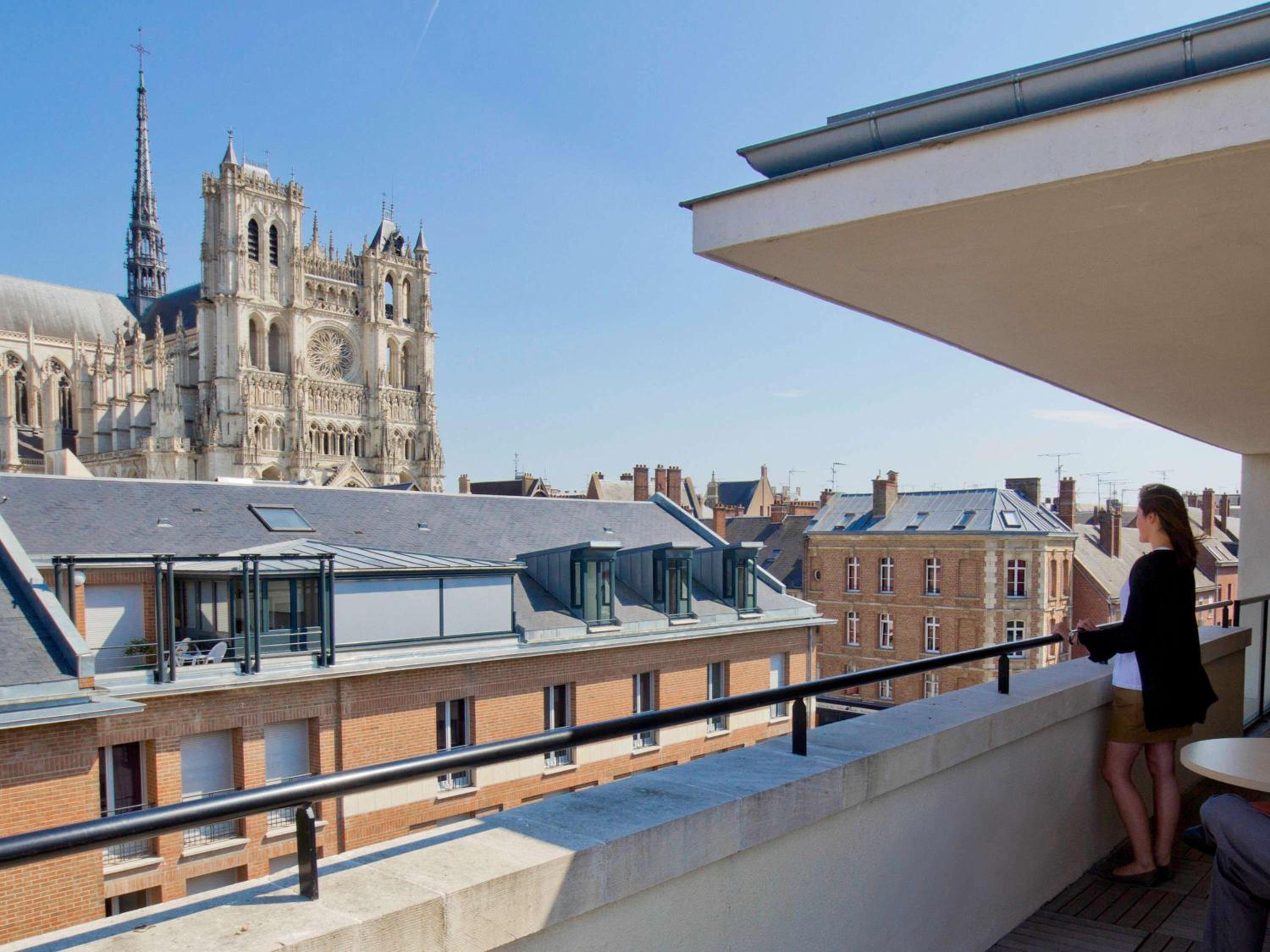 Suite with View - Photo 7
