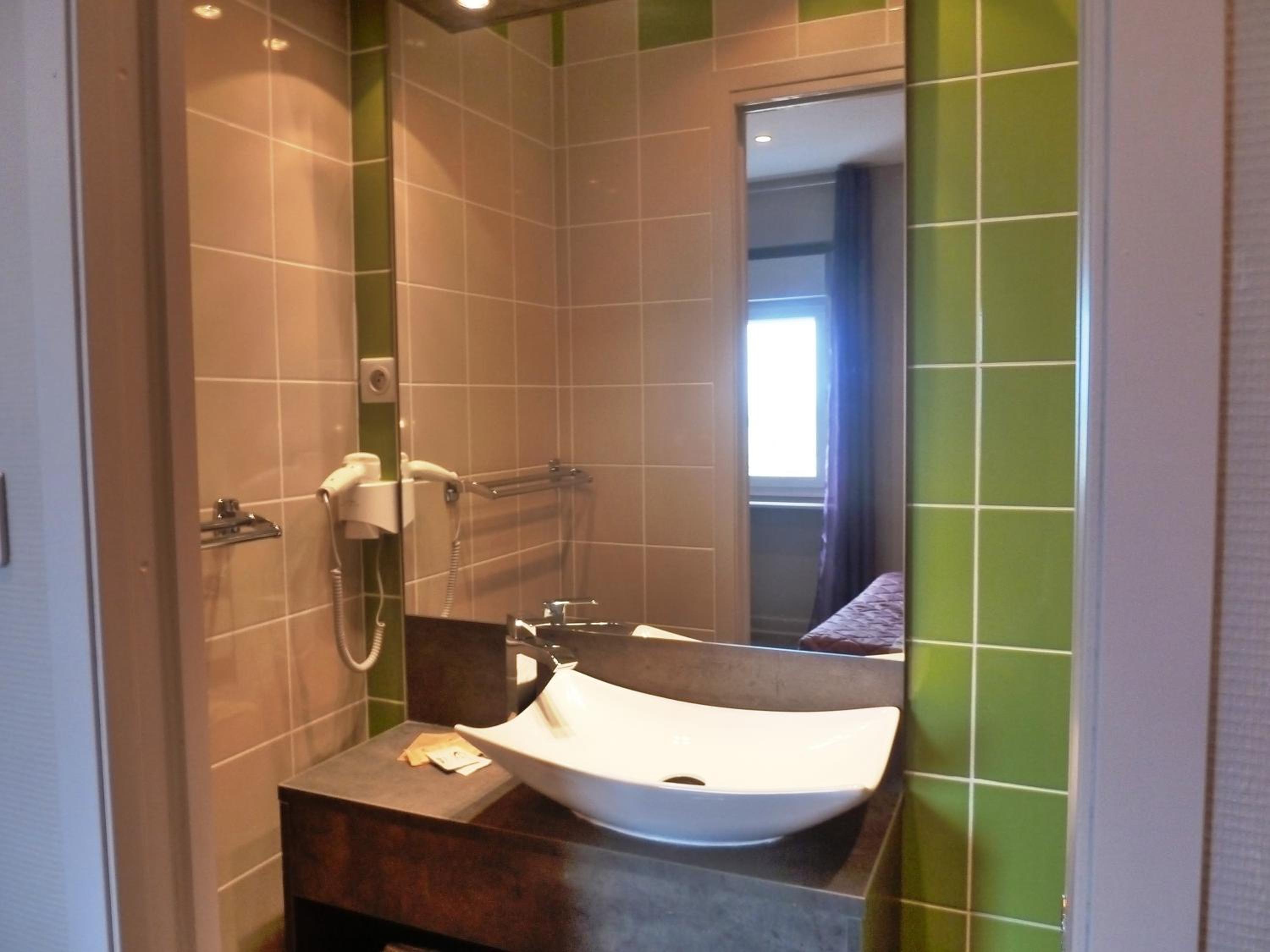 Standard Triple Room photo 2