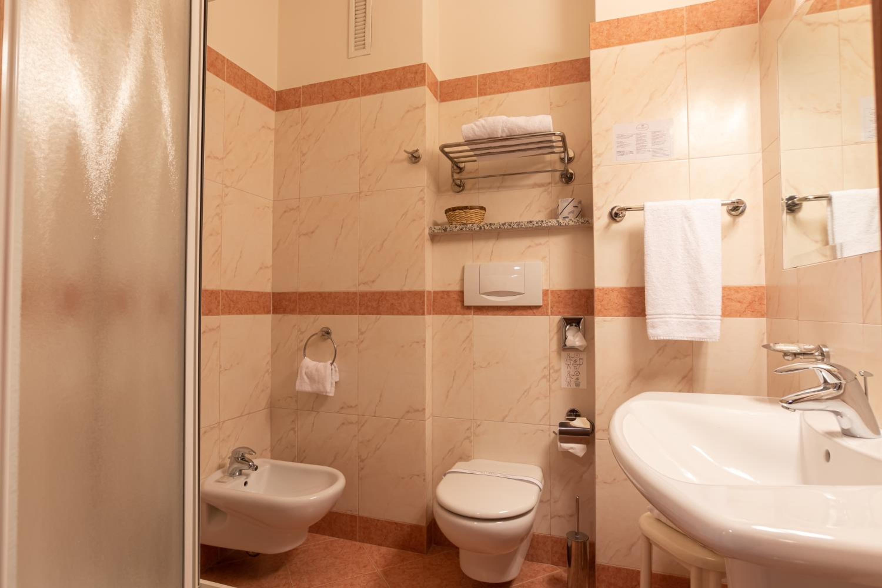 Single Room with Pool Access