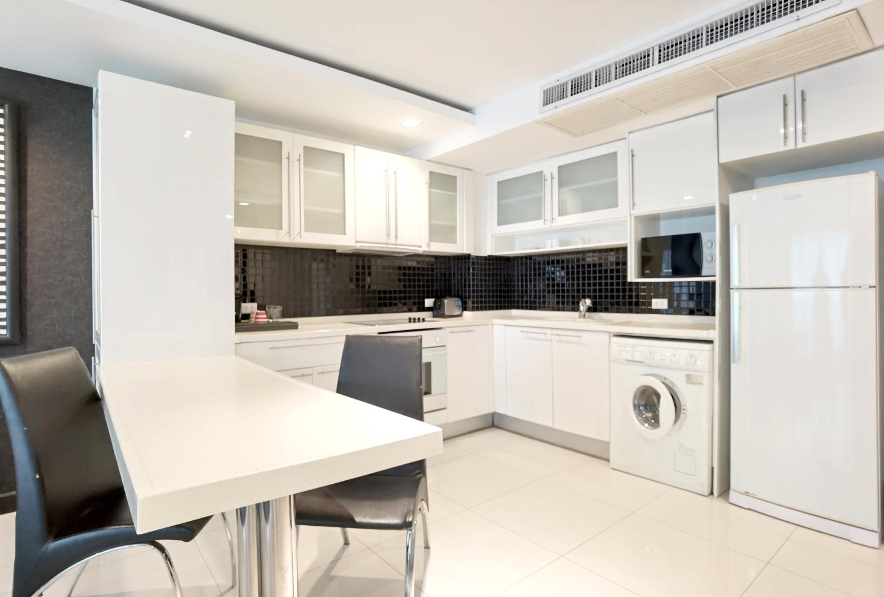 Two-Bedroom Suite with Large Balcony photo 3