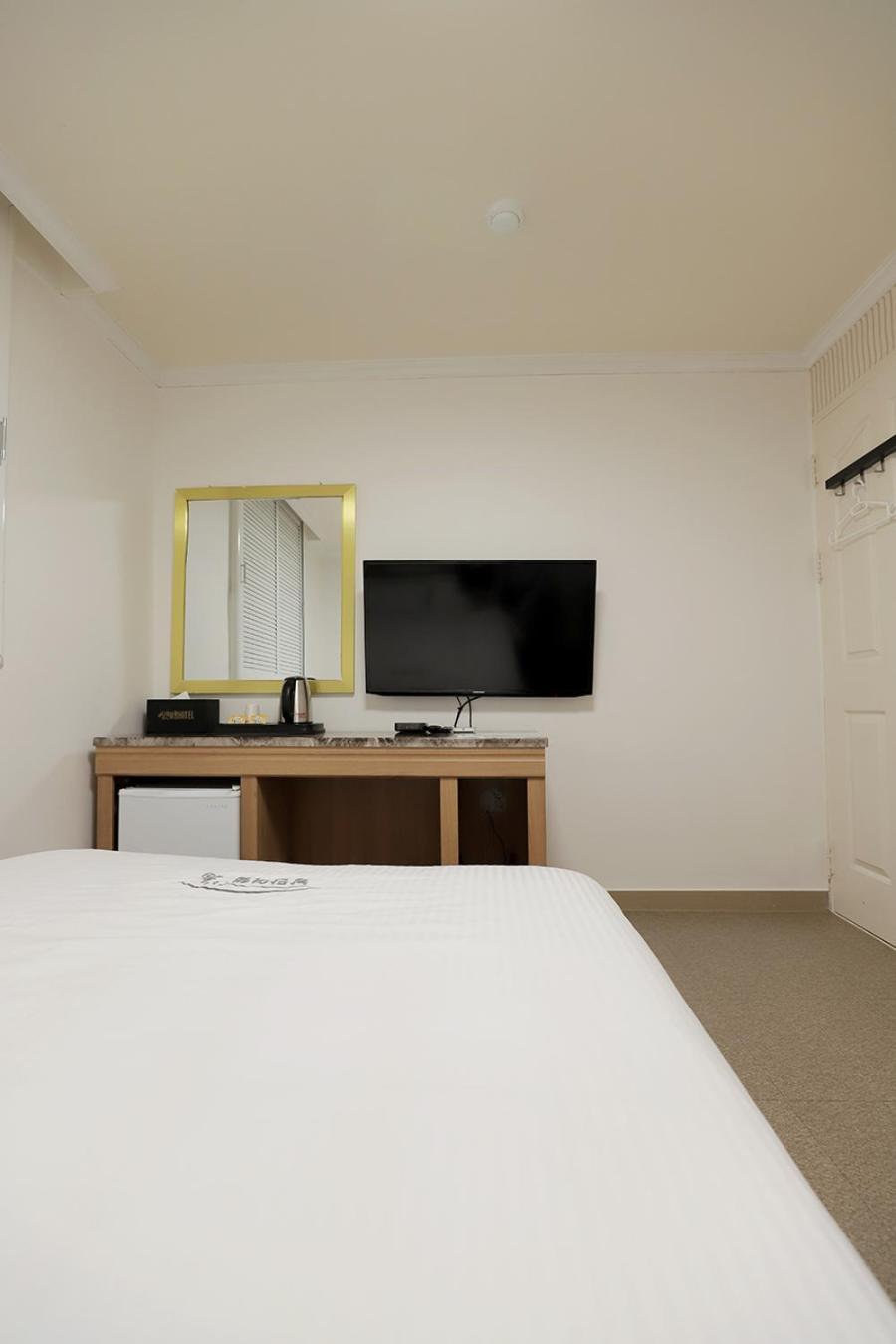 Standard Single Room - Photo 6