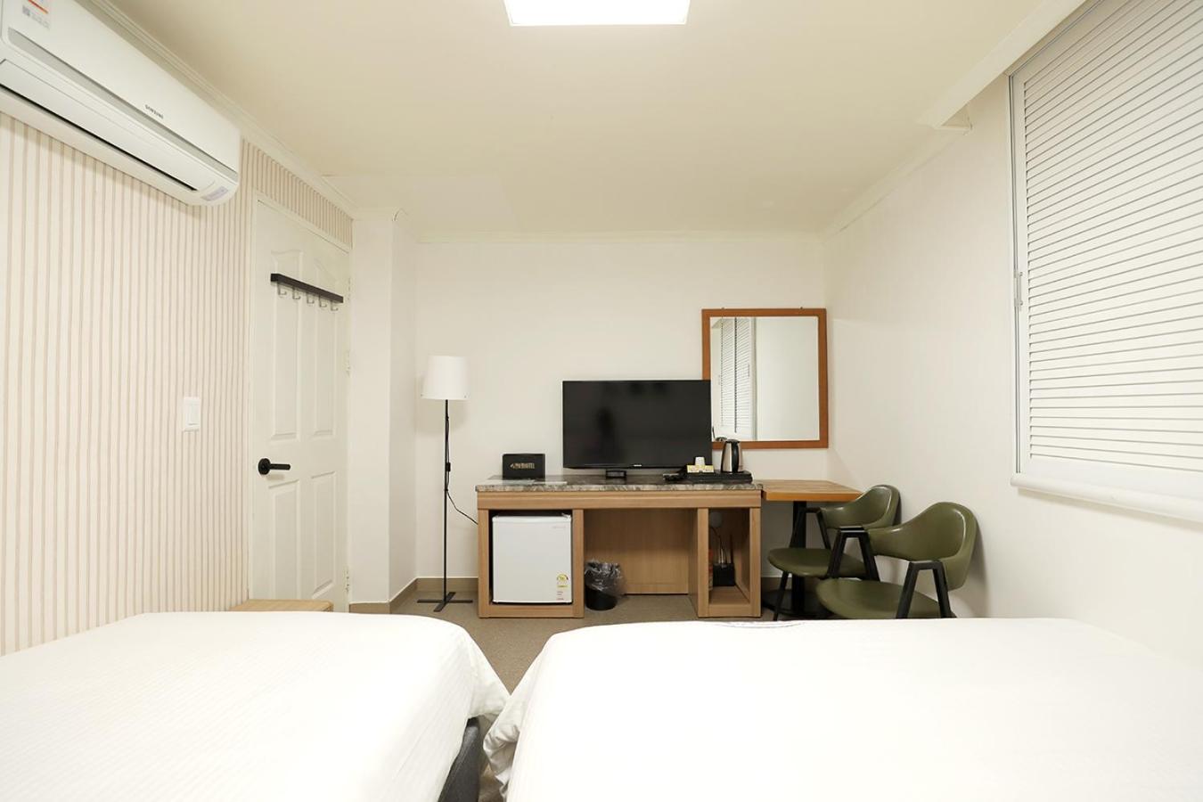 Triple Room - Photo 1