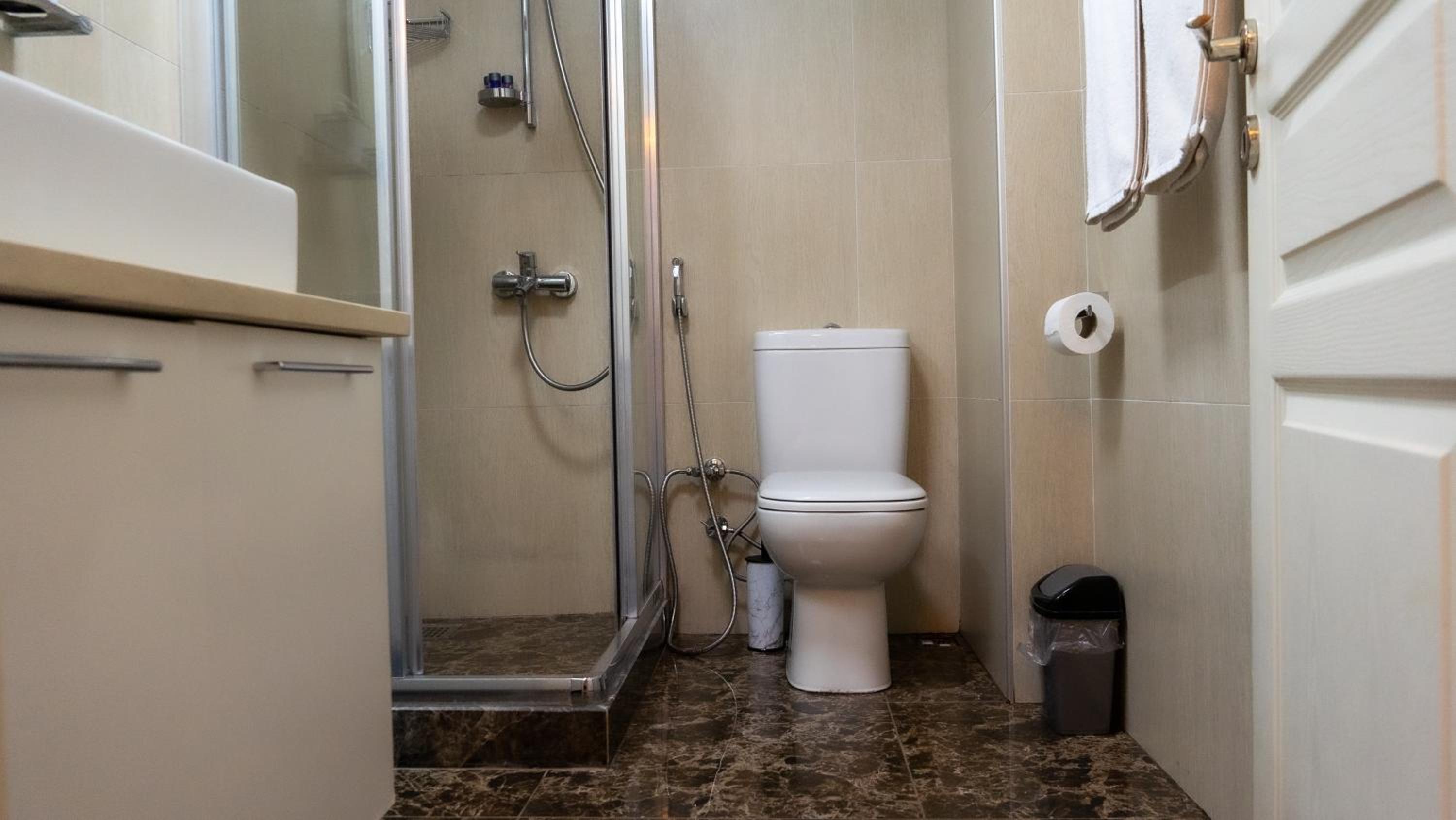 One-Bedroom Apartment - Photo 5