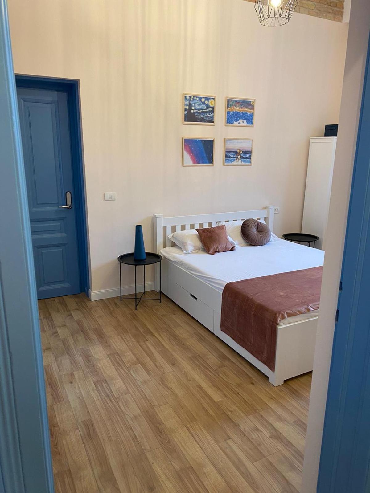 Deluxe Apartment photo 3