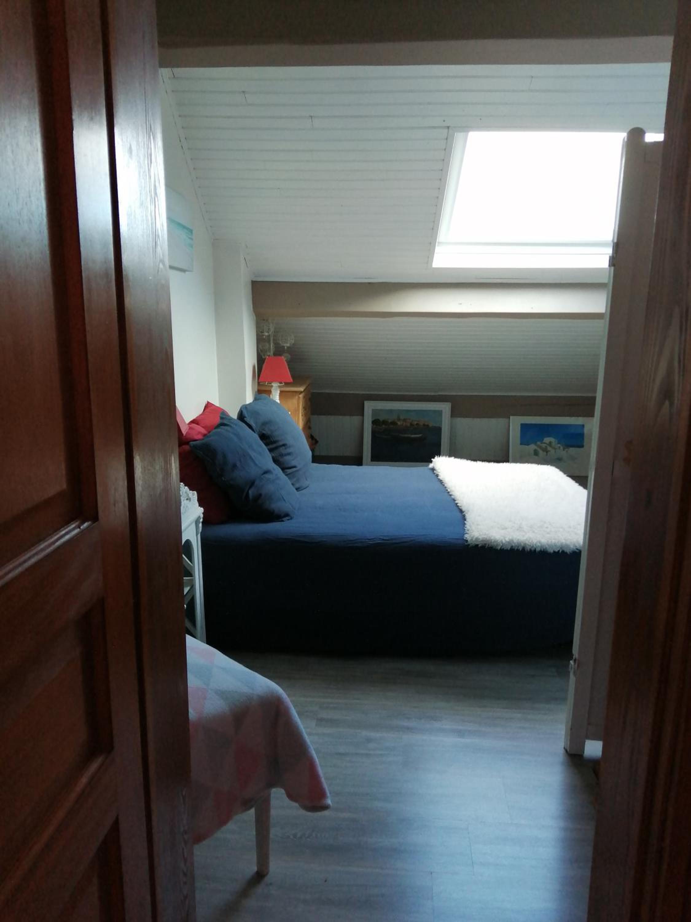 Two-Bedroom House - Photo 25