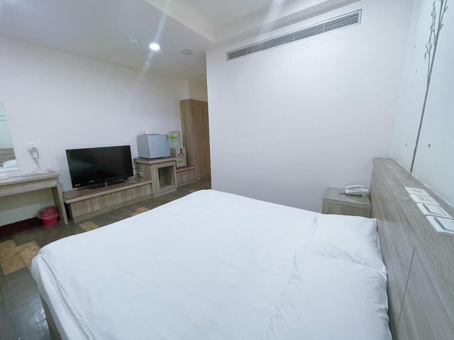 Standard Double Room photo 3