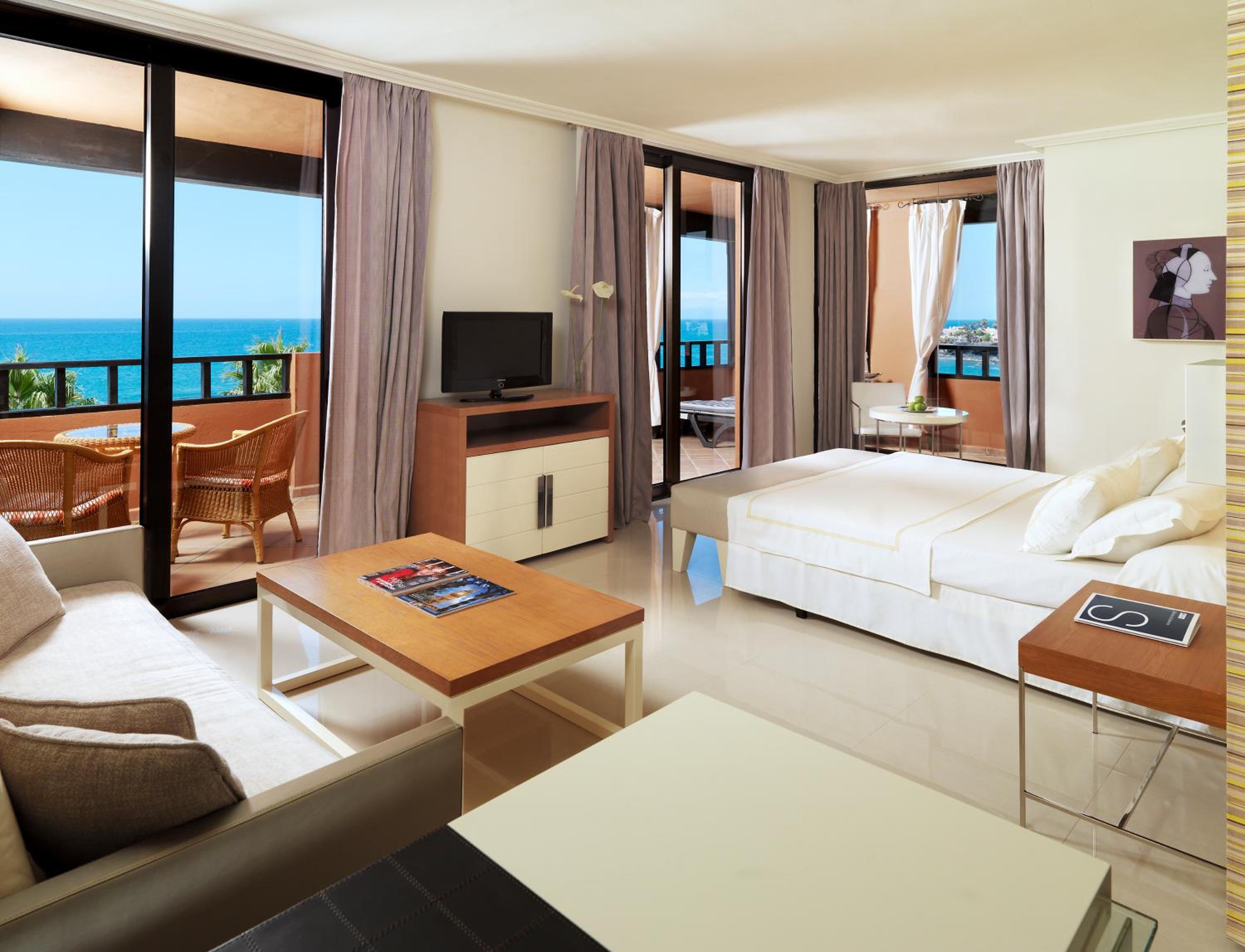 Junior Suite (2 Adults + 1 Child)