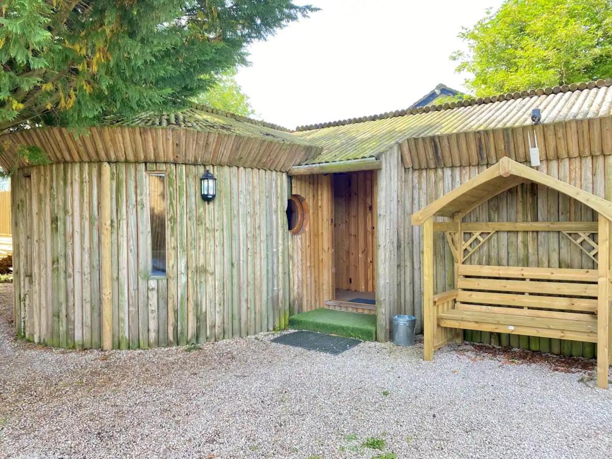Dolly'S Logbyre (Sleeps 2- 4 Adults And Has En Suite Shower) photo 2
