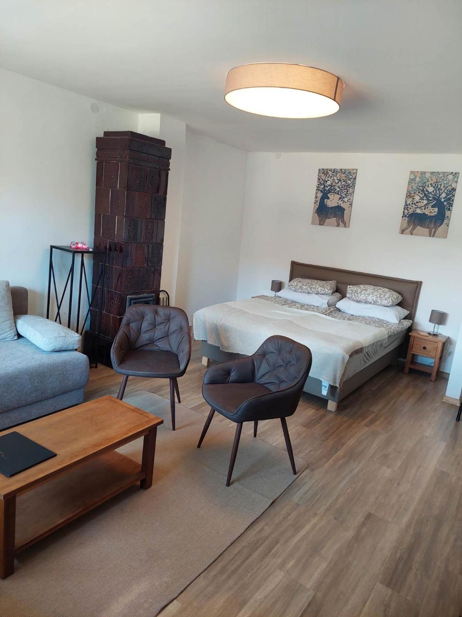 Double Room with Private External Bathroom - Photo 4