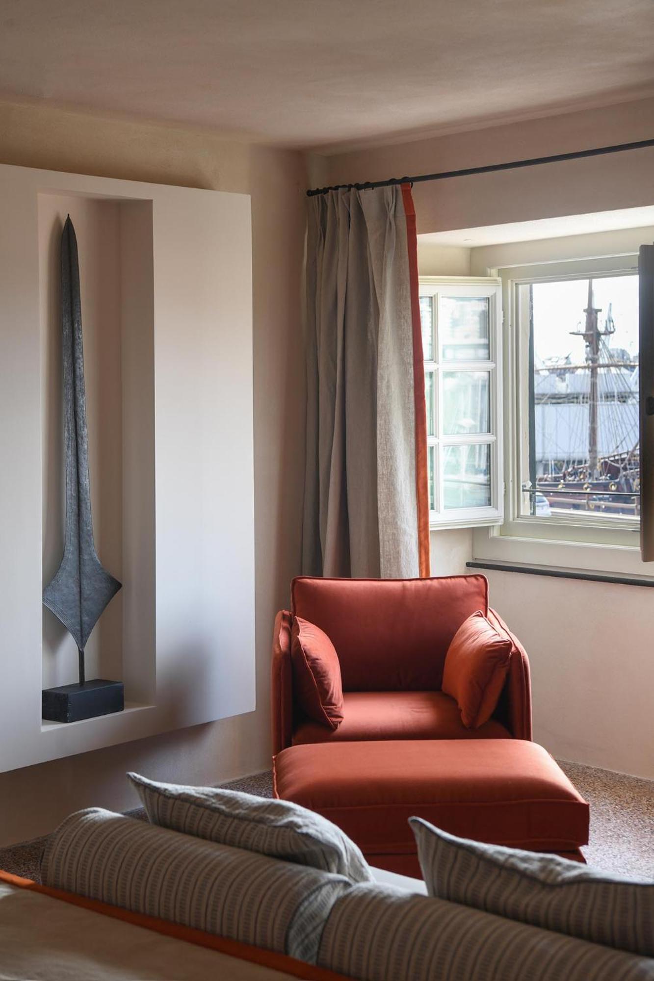 Deluxe Double Room with Sea View - Photo 3