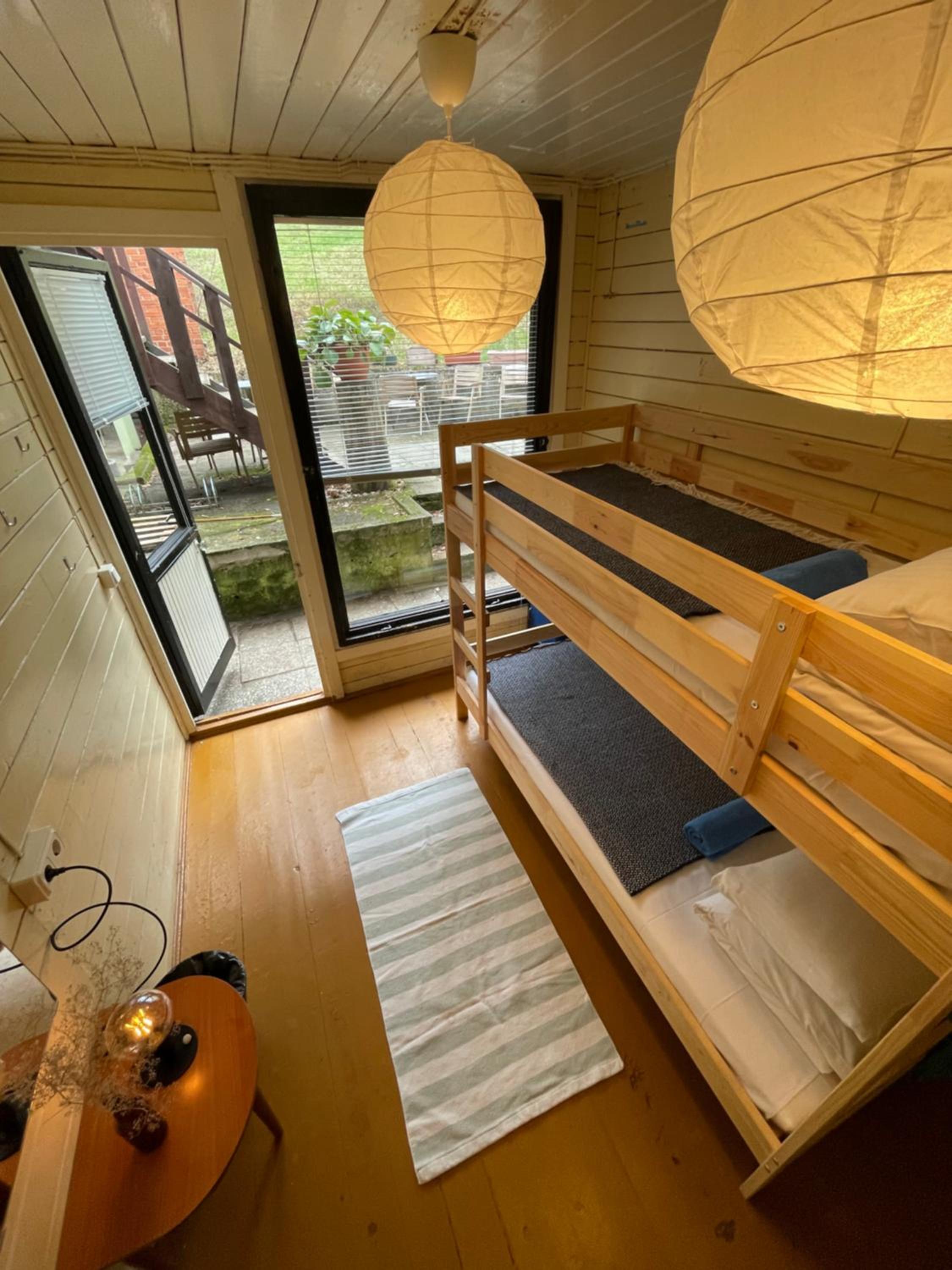 Budget Twin Room - Photo 4