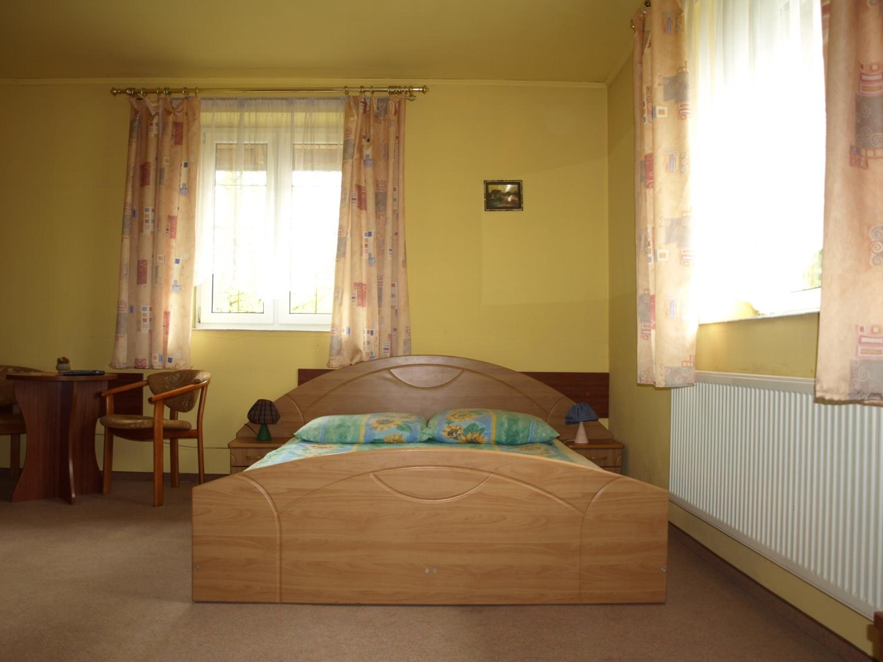 Double or Twin Room - Photo 2