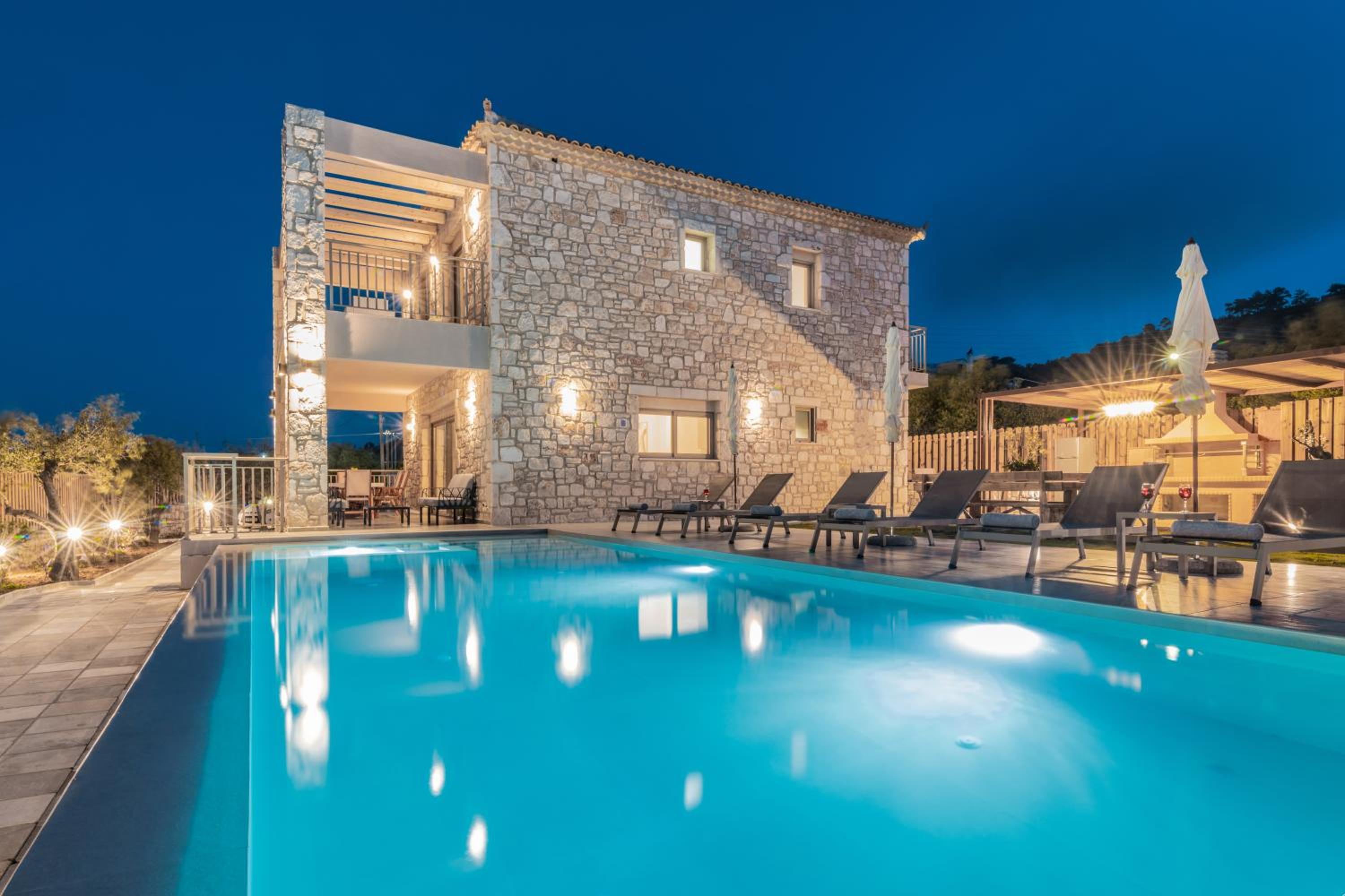 Villa with Private Pool photo 2
