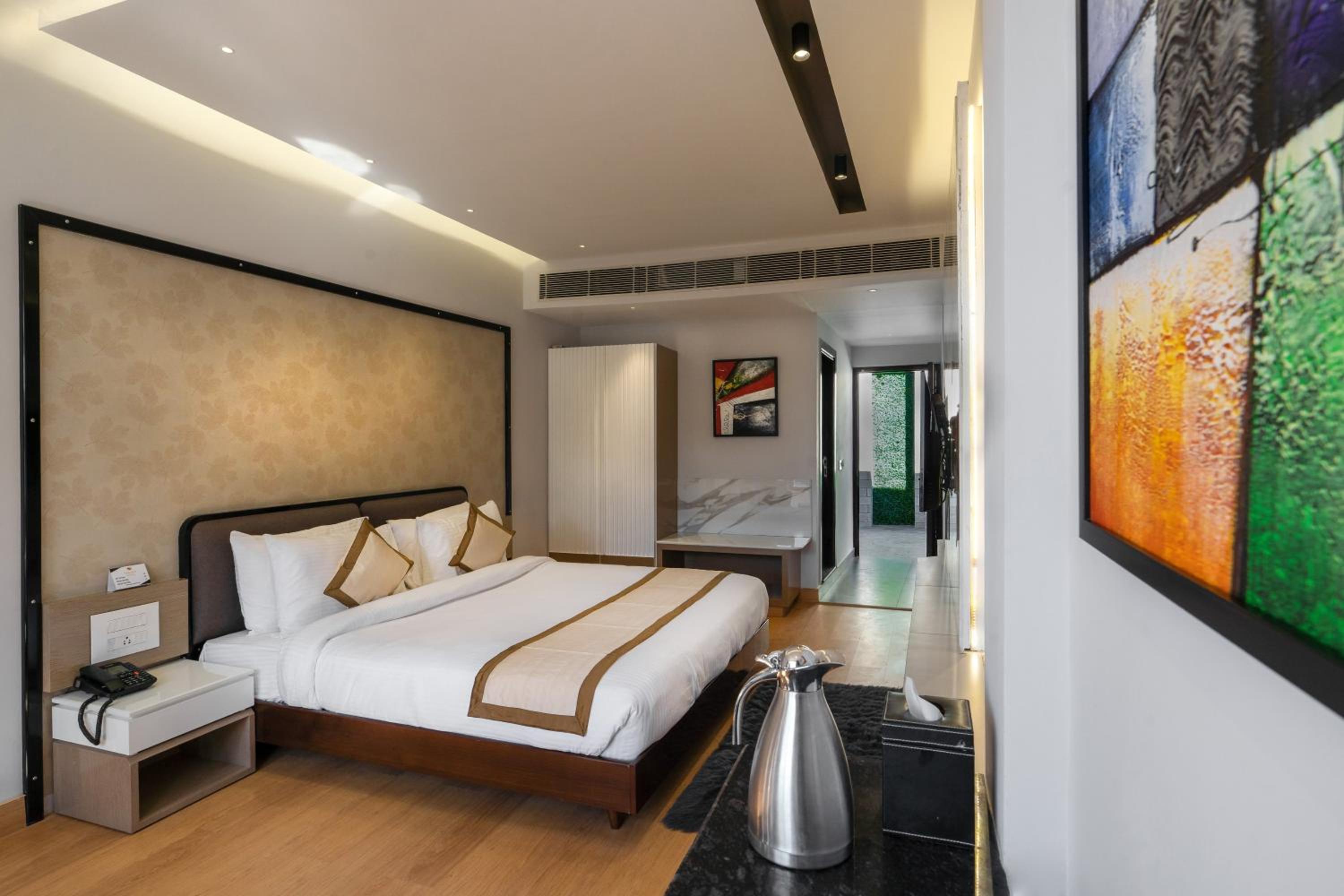 Premier Room - Photo 3