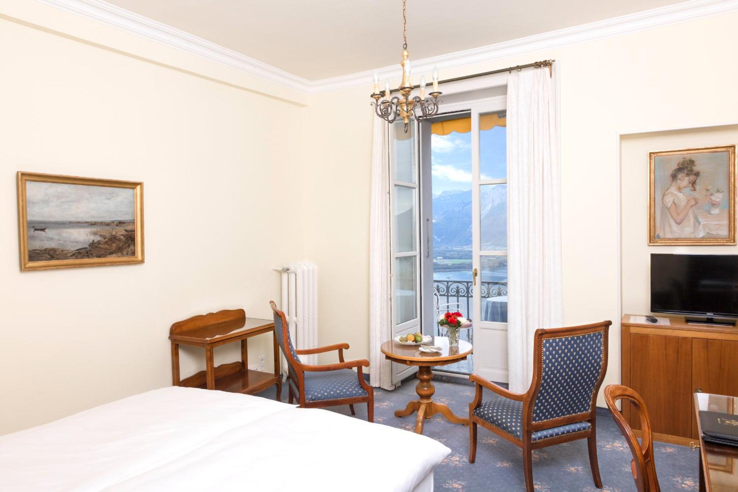 Standard Single Room with Lake View photo 3