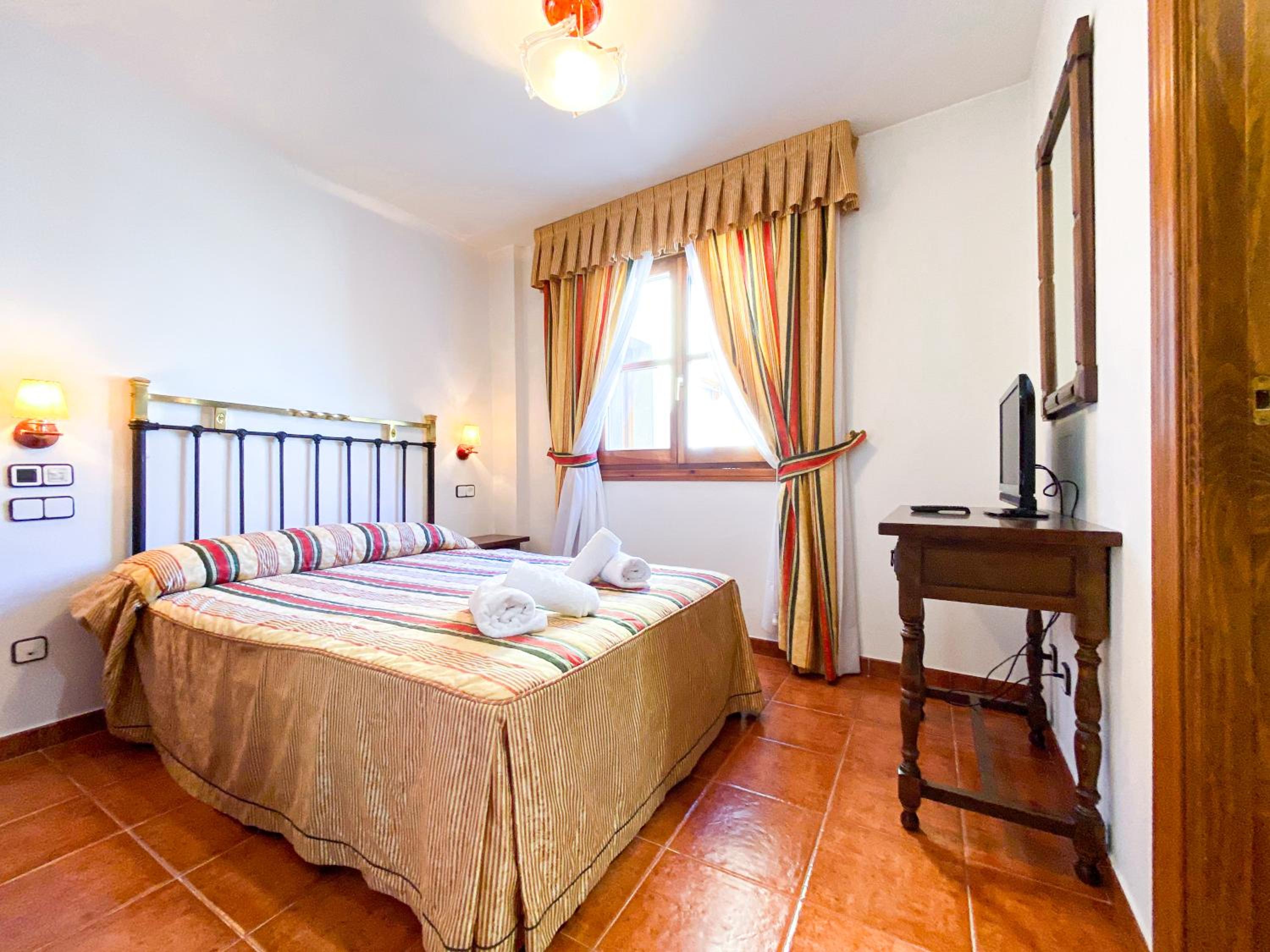 Standard Double or Twin Room photo 2
