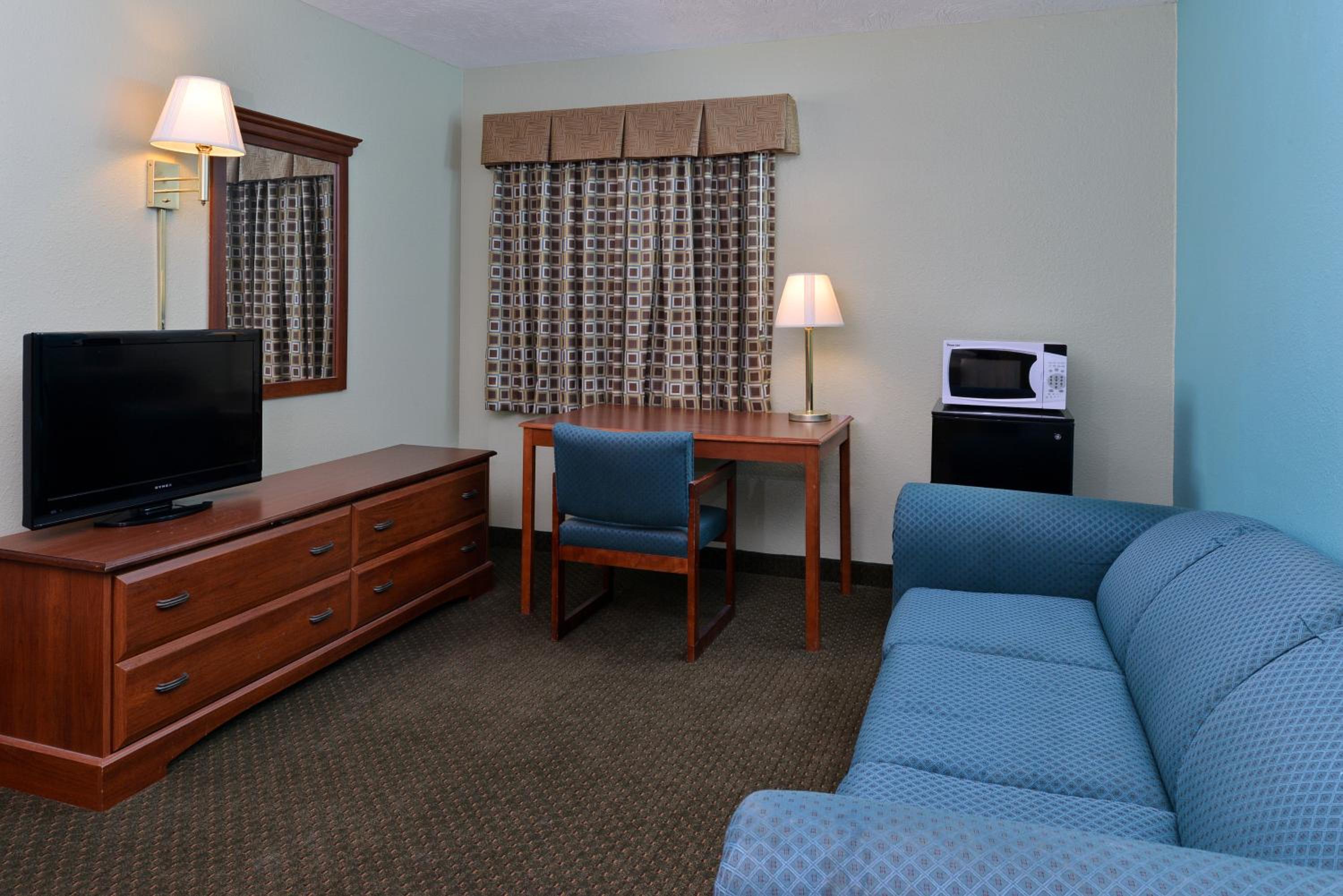 King Room - Non-Smoking - Photo 9