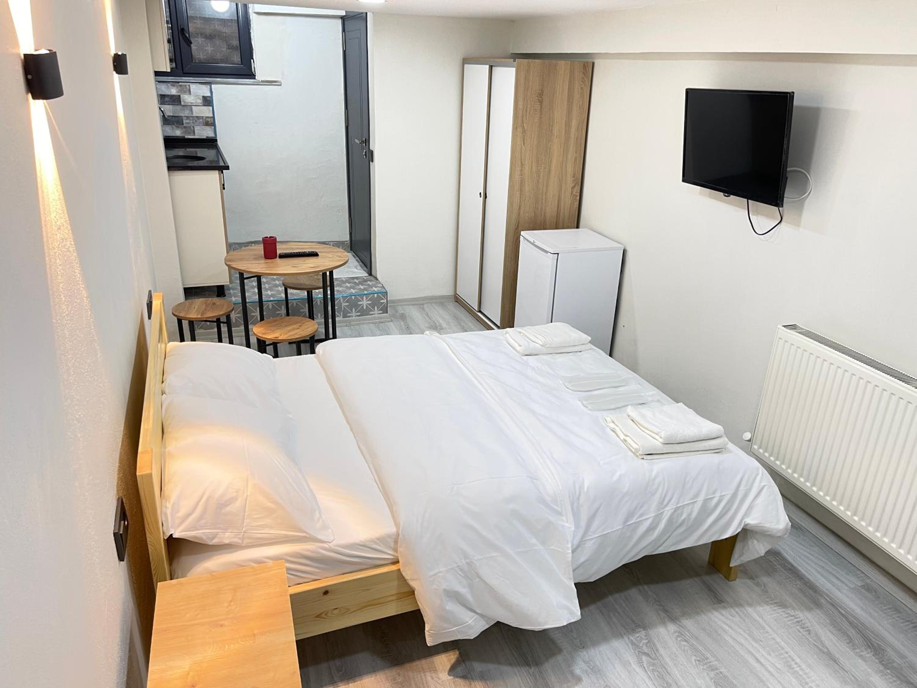 Economy Double Room - Basement