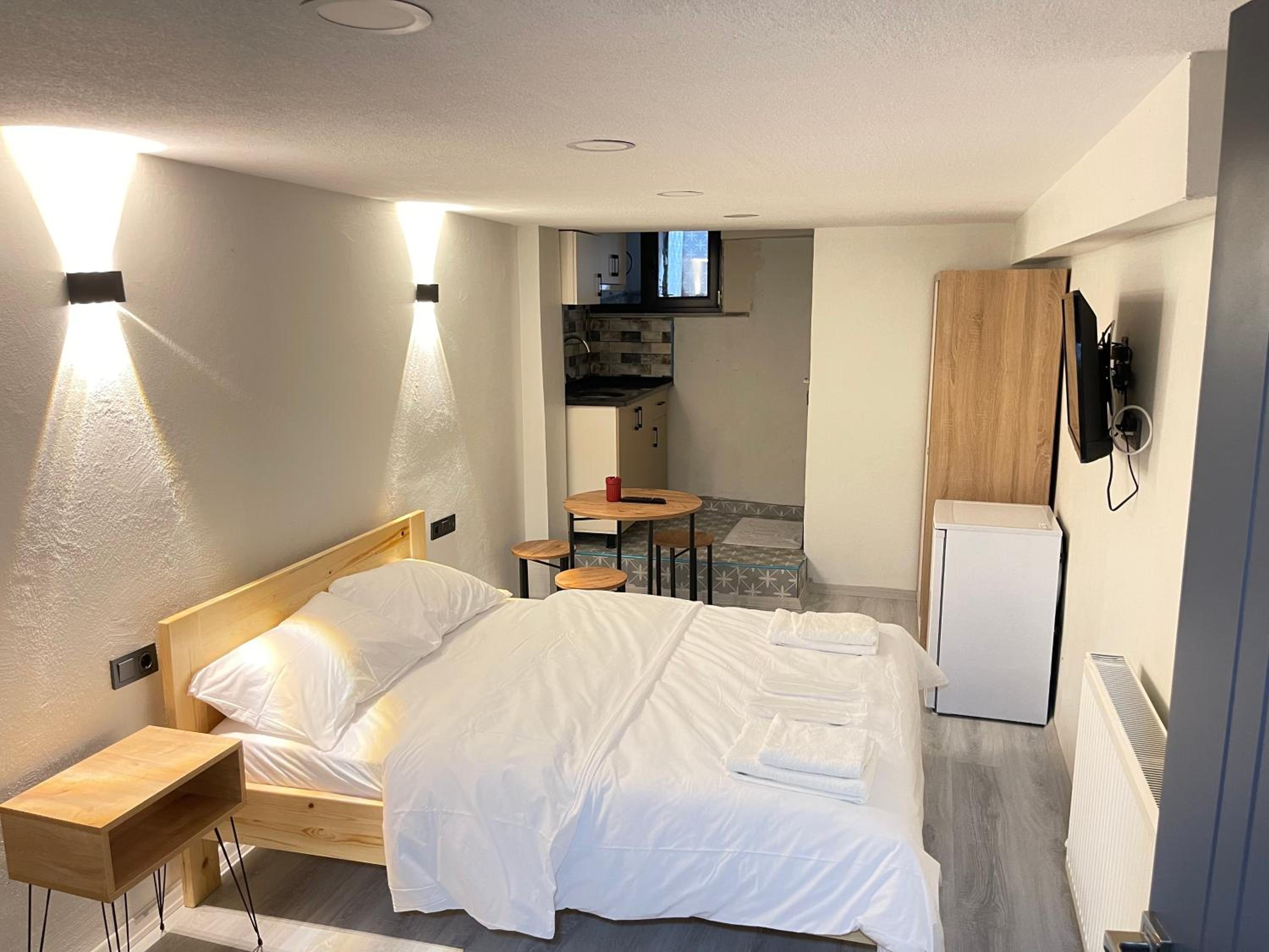 Economy Double Room - Basement photo 2