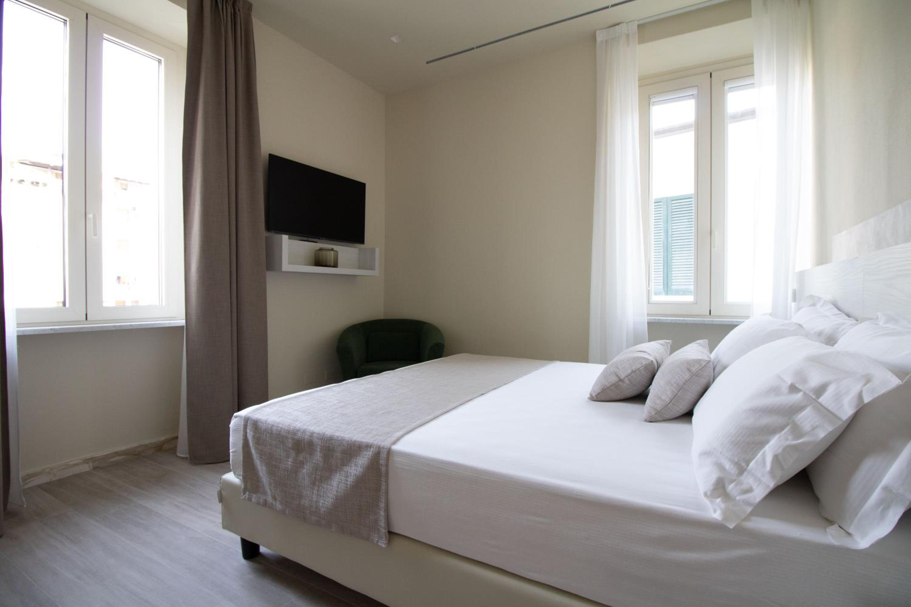 Superior Triple Room photo 3