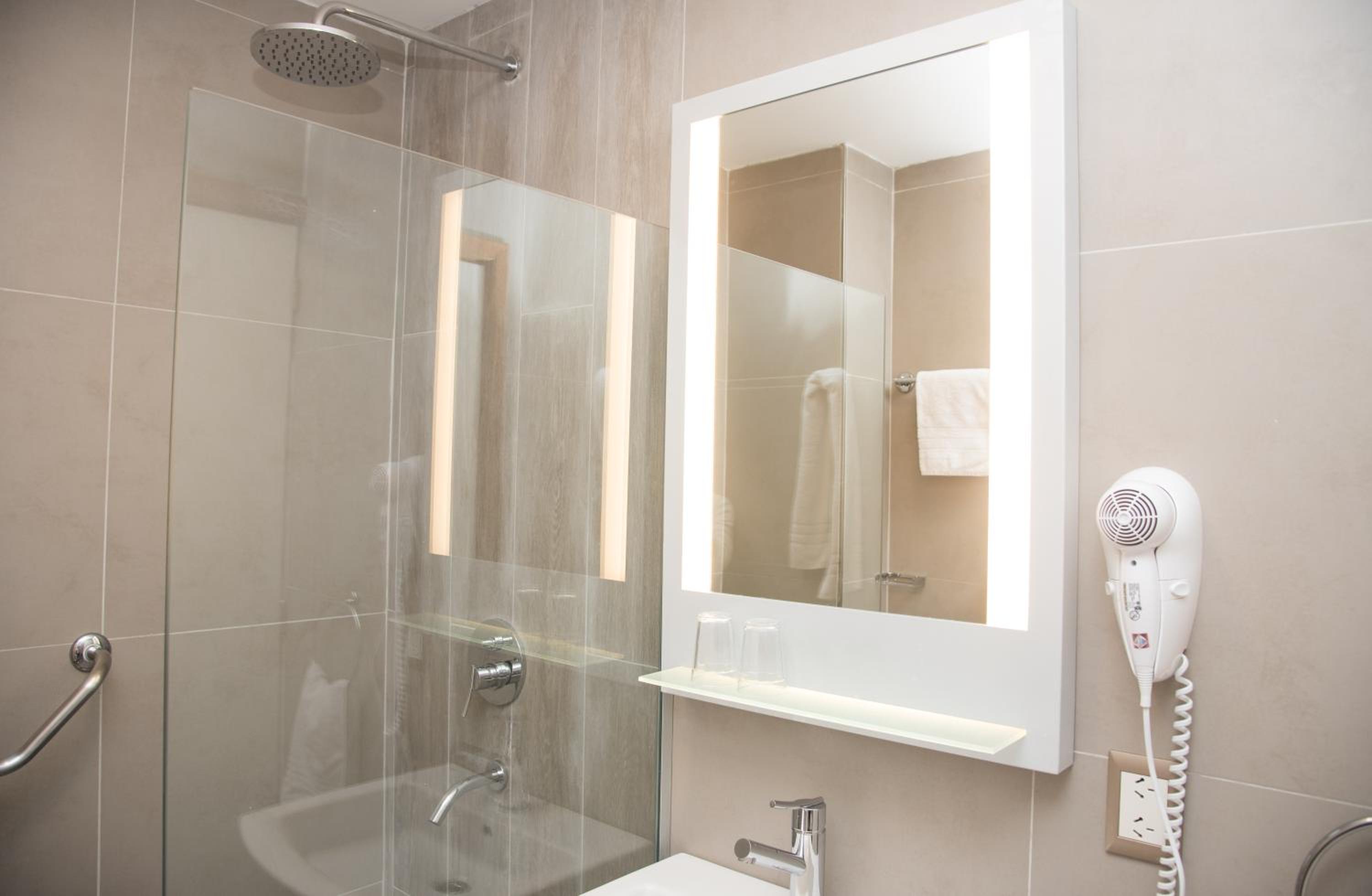 Standard Double or Twin Room photo 2