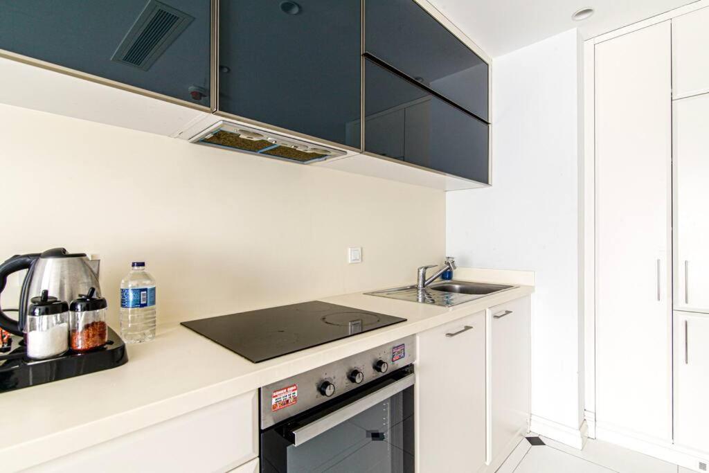 Studio Apartment photo 3
