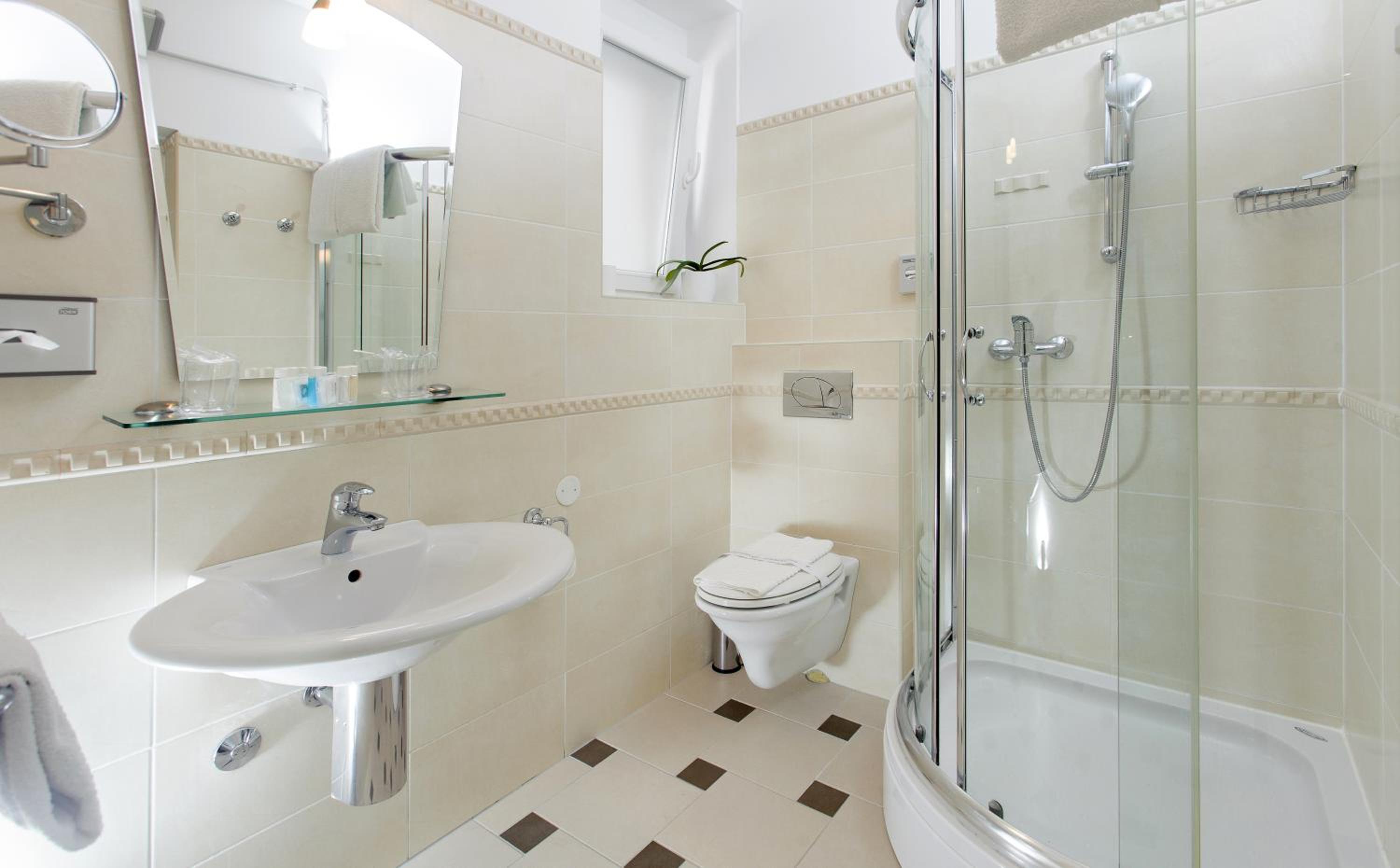 Classic Double Room - Photo 4