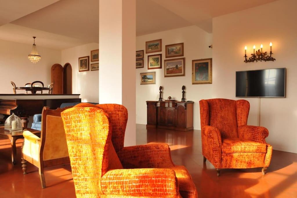 Villa photo 3