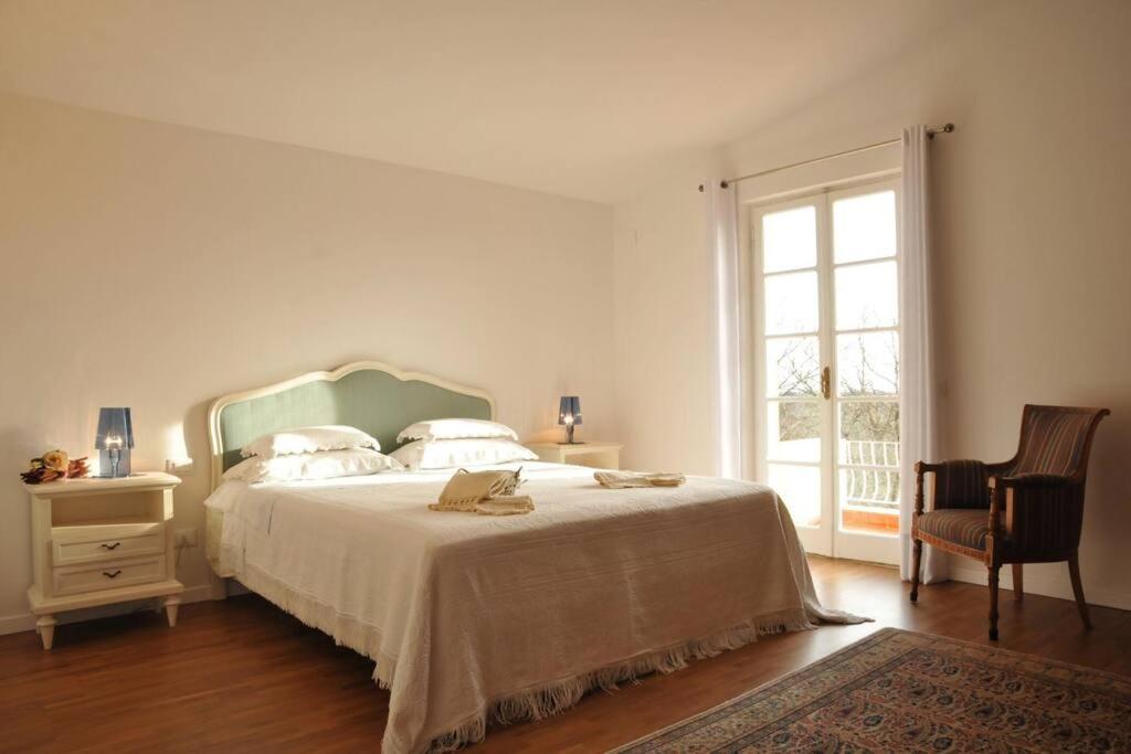 Villa photo 2