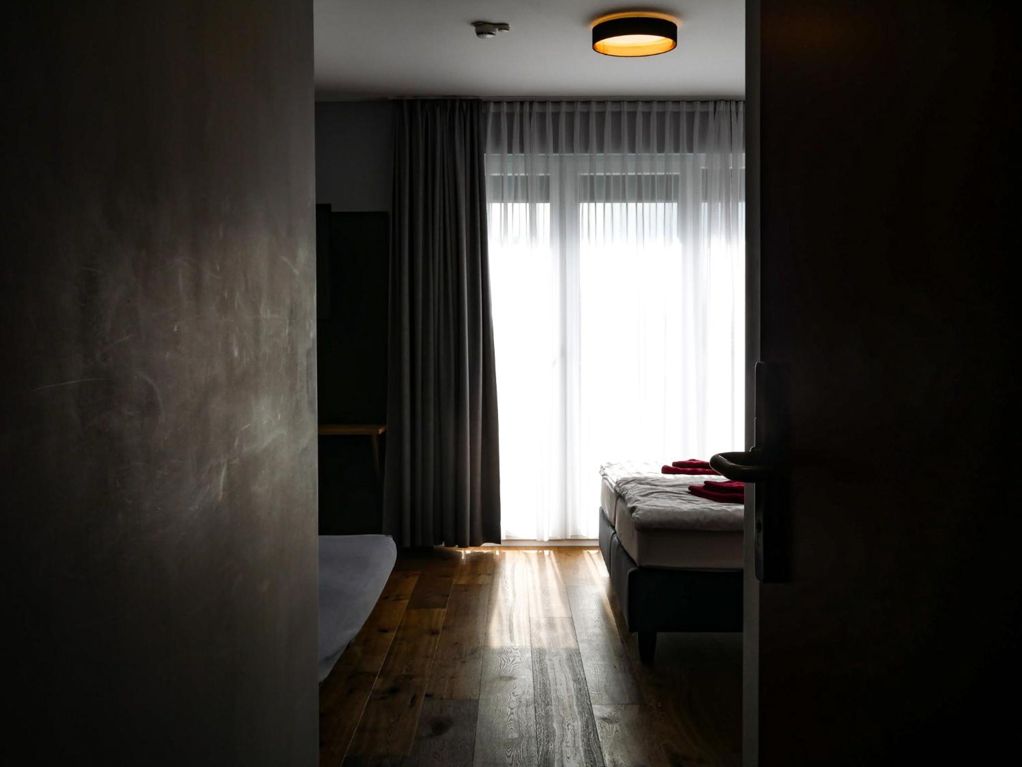 Studio with Balcony - Photo 4