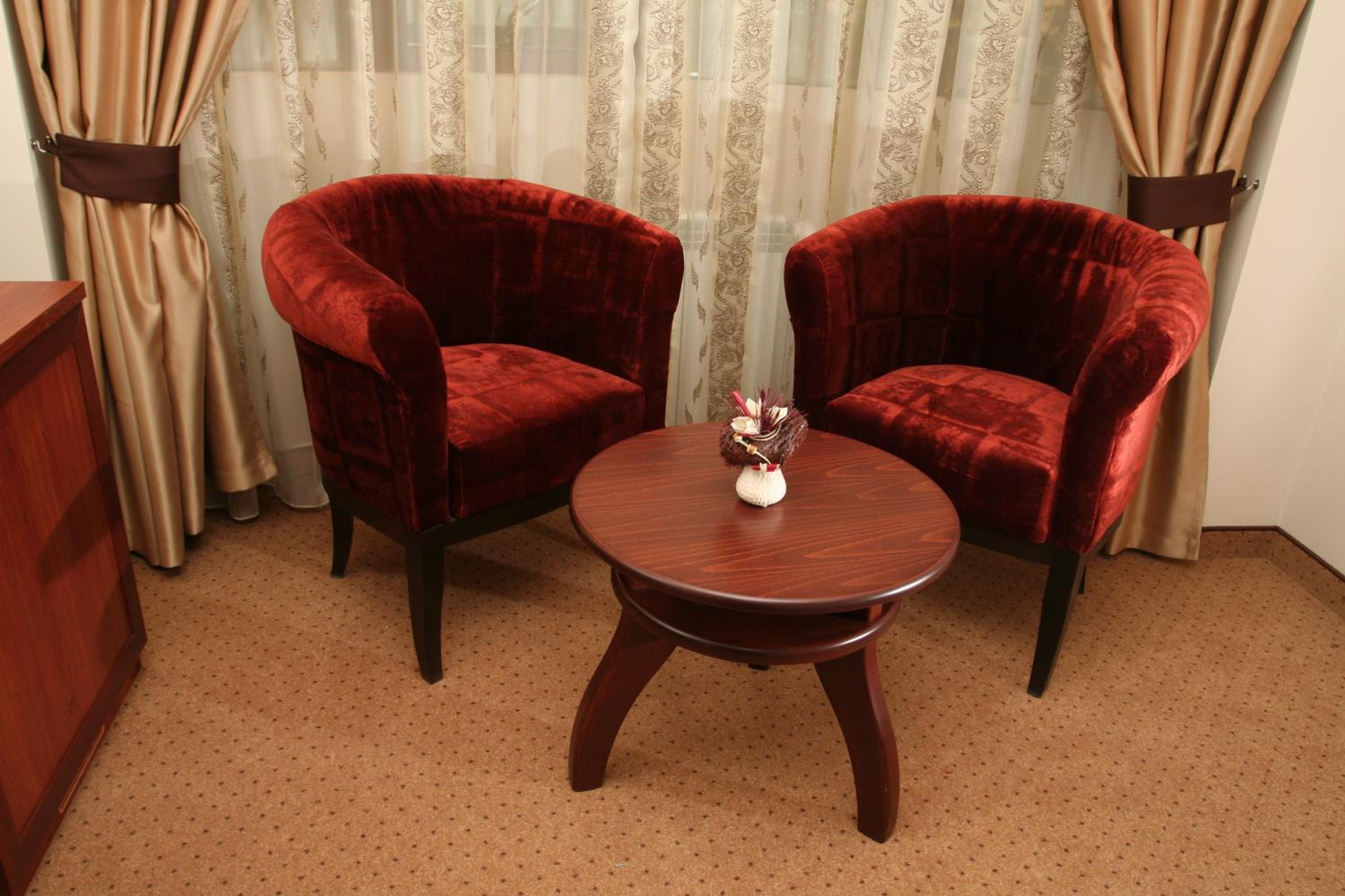 Standard Twin Room - Photo 7