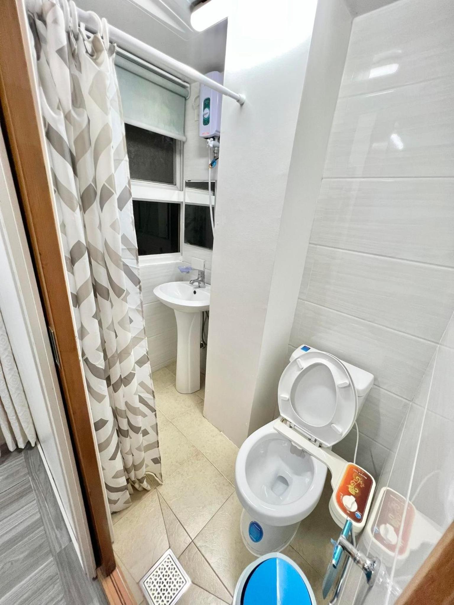 Two-Bedroom Apartment - Photo 2