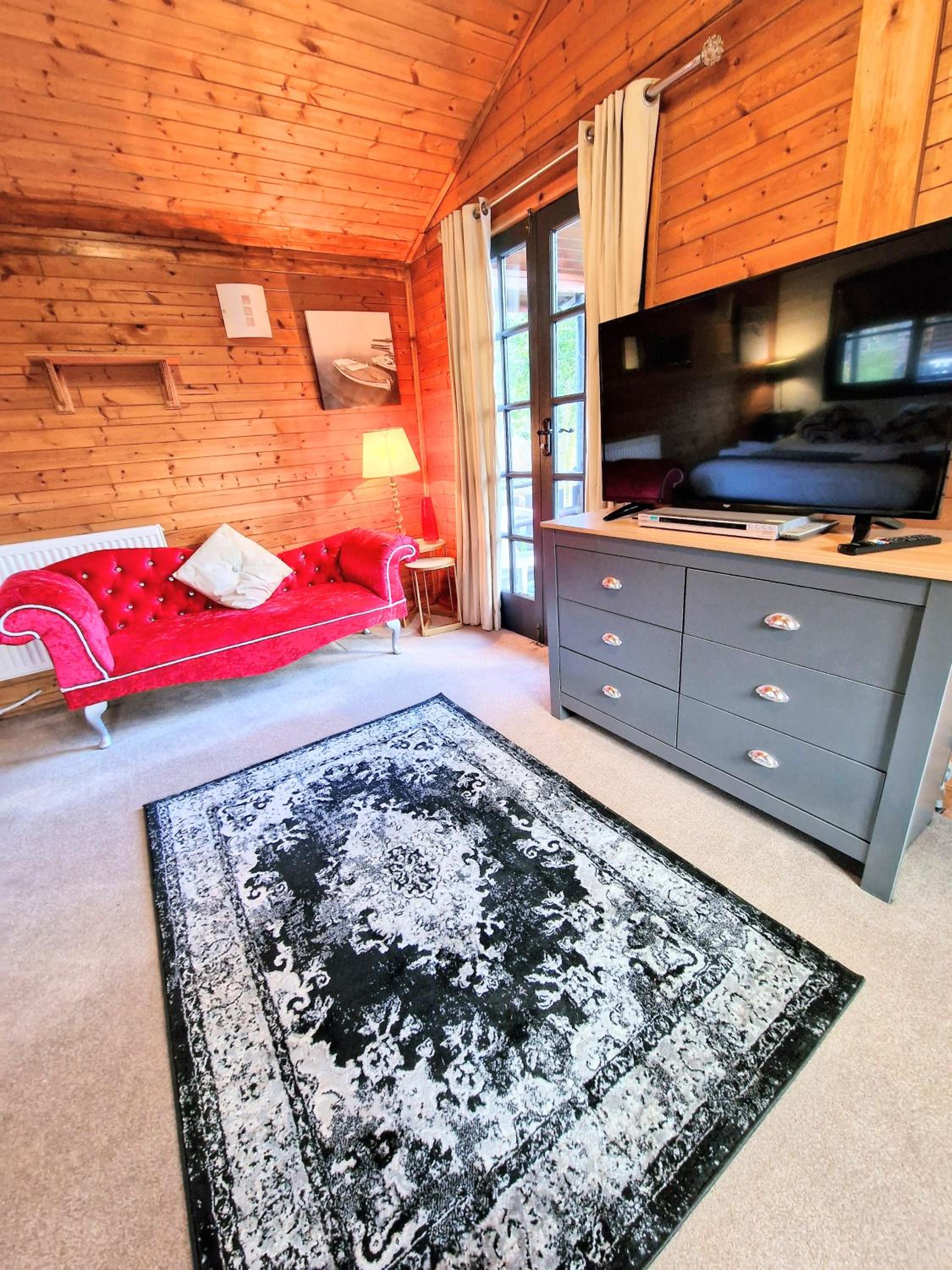 One-Bedroom Chalet - Photo 8
