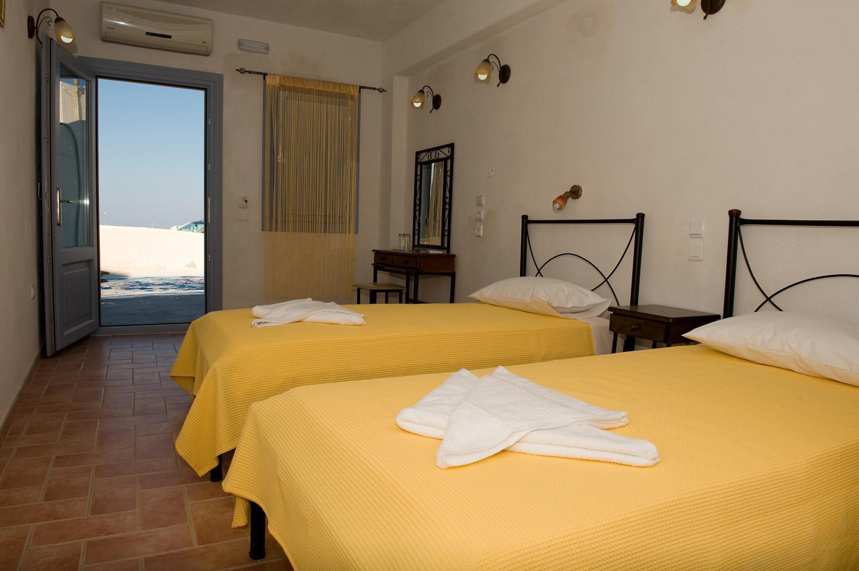 Quadruple Room - Photo 6
