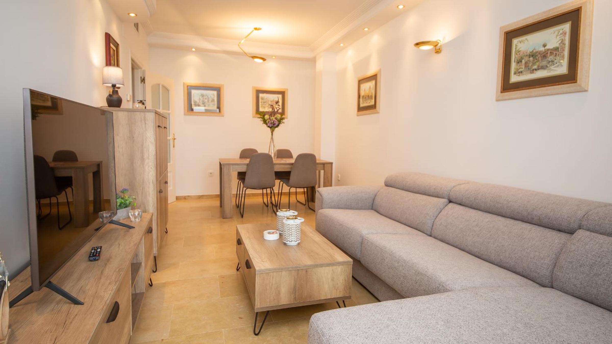 Apartamento con vista a la piscina