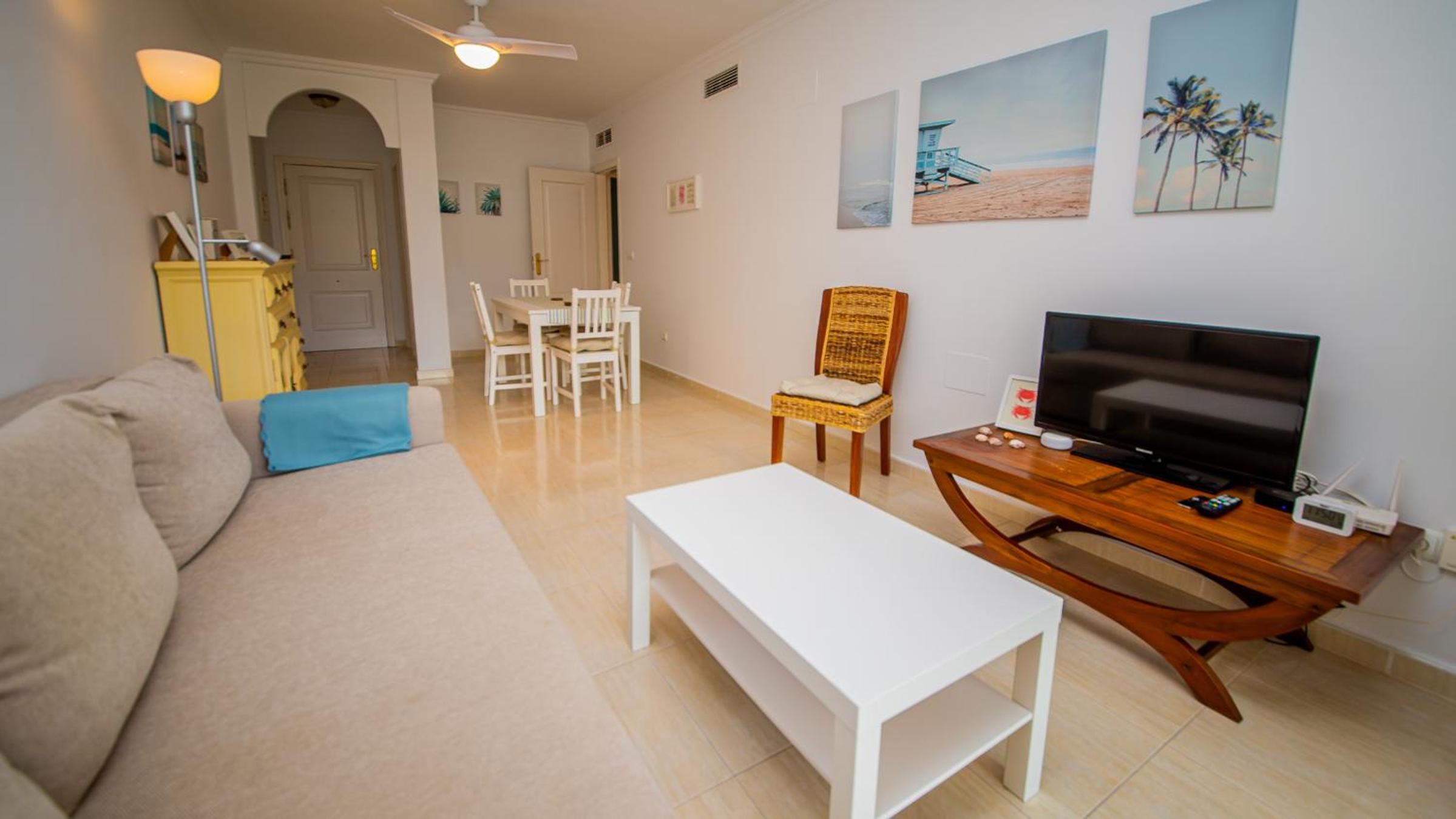 Apartamento con vista a la piscina