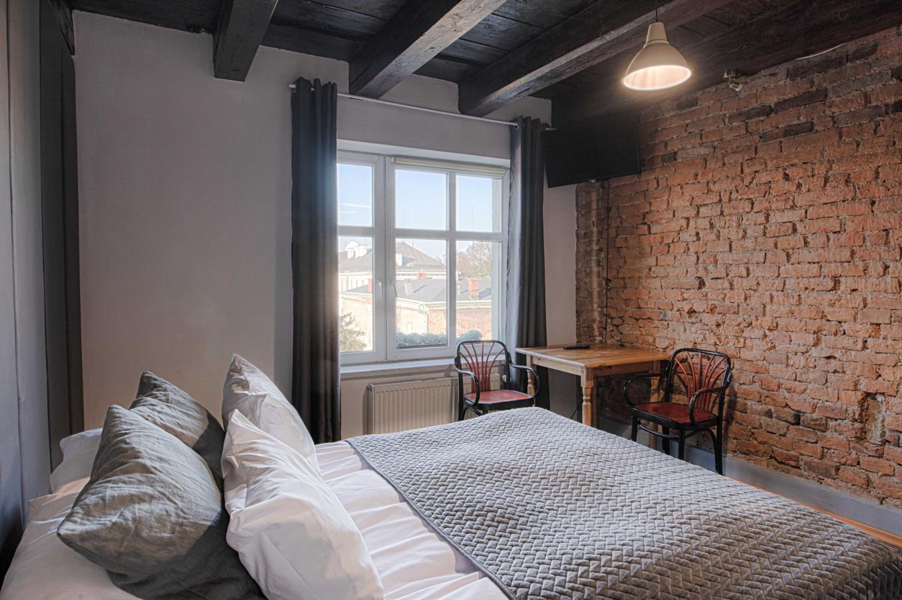 Double or Twin Room with External Bathroom - Photo 1