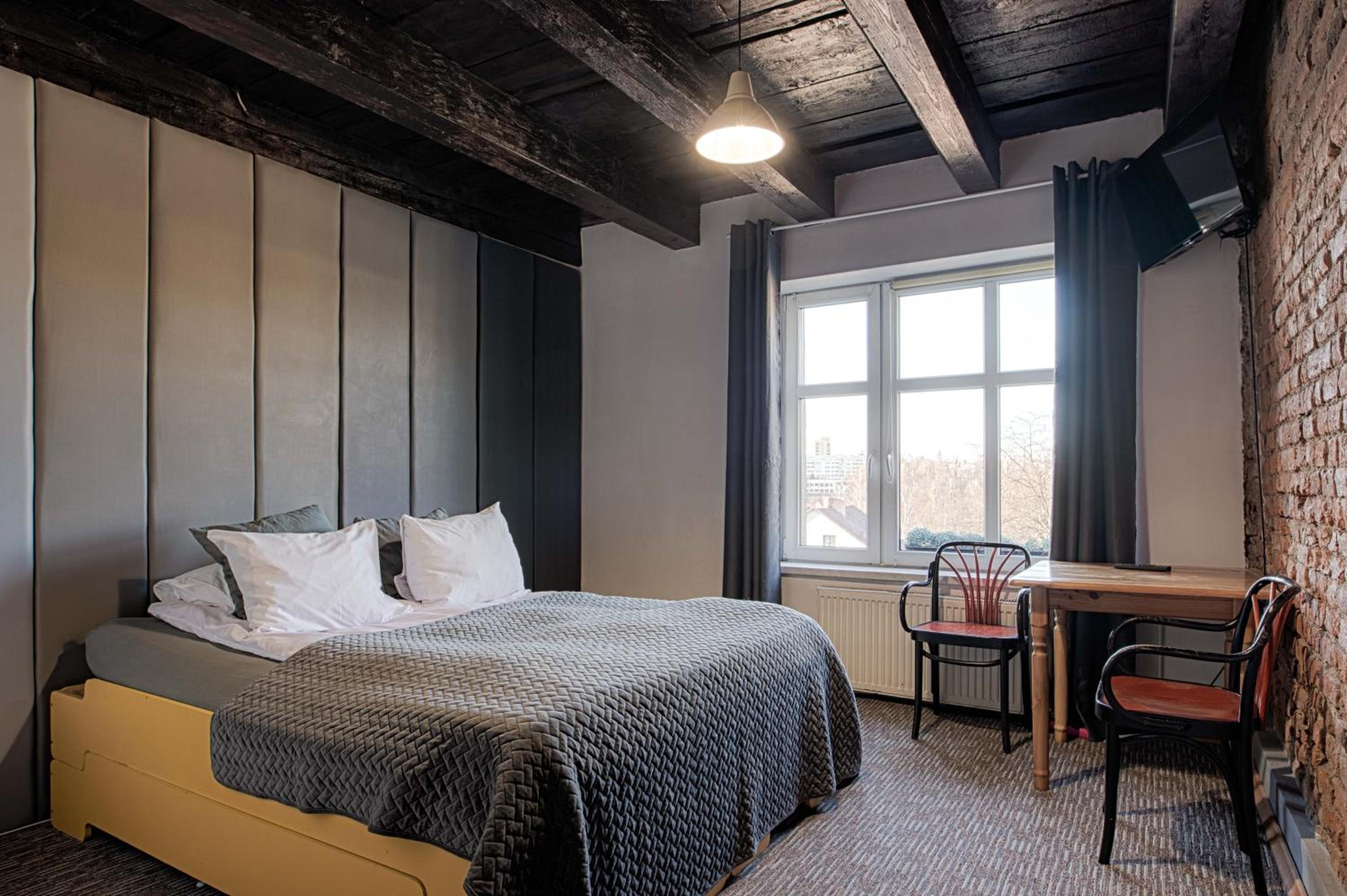 Double or Twin Room with External Bathroom - Photo 2