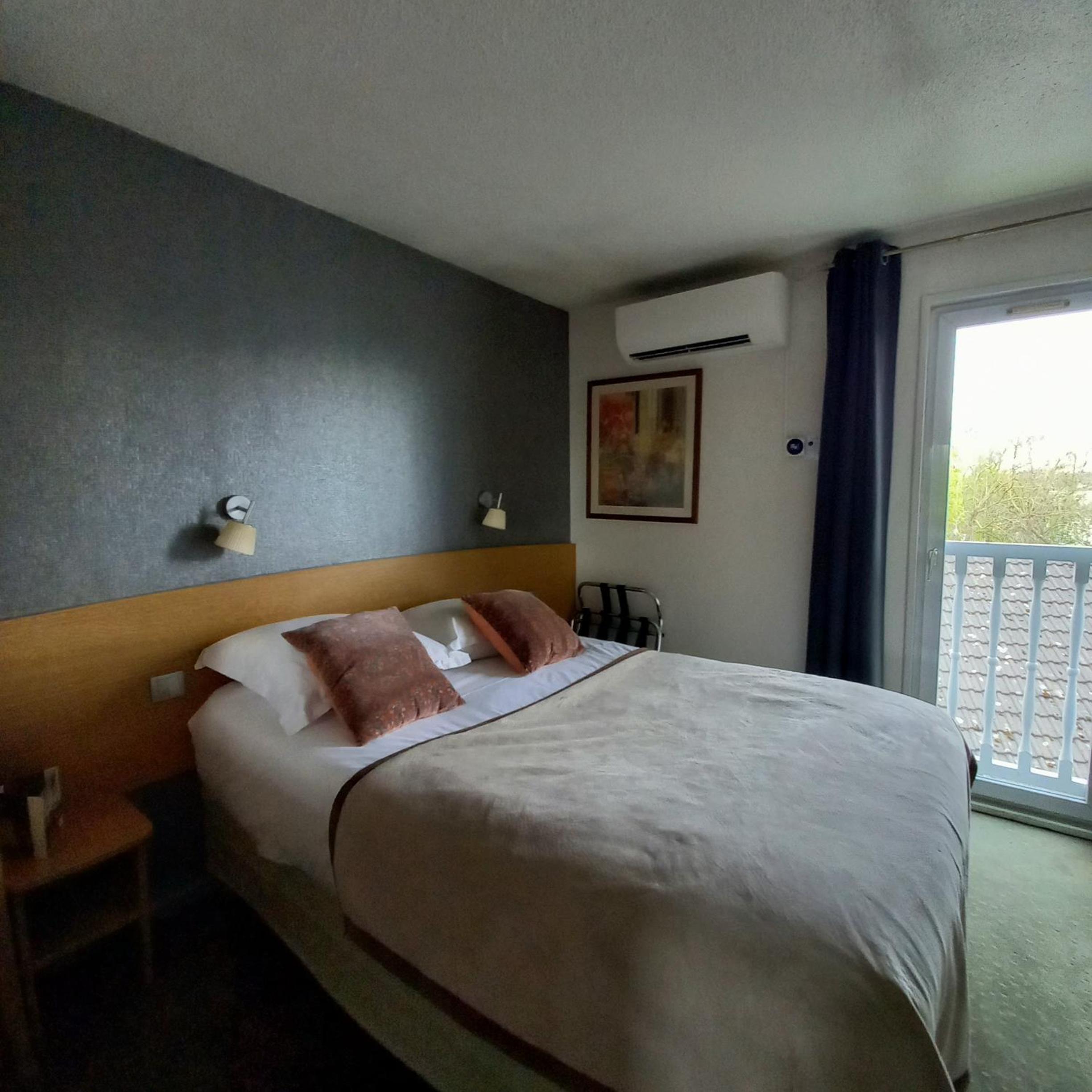 Standard Double Room - Photo 1