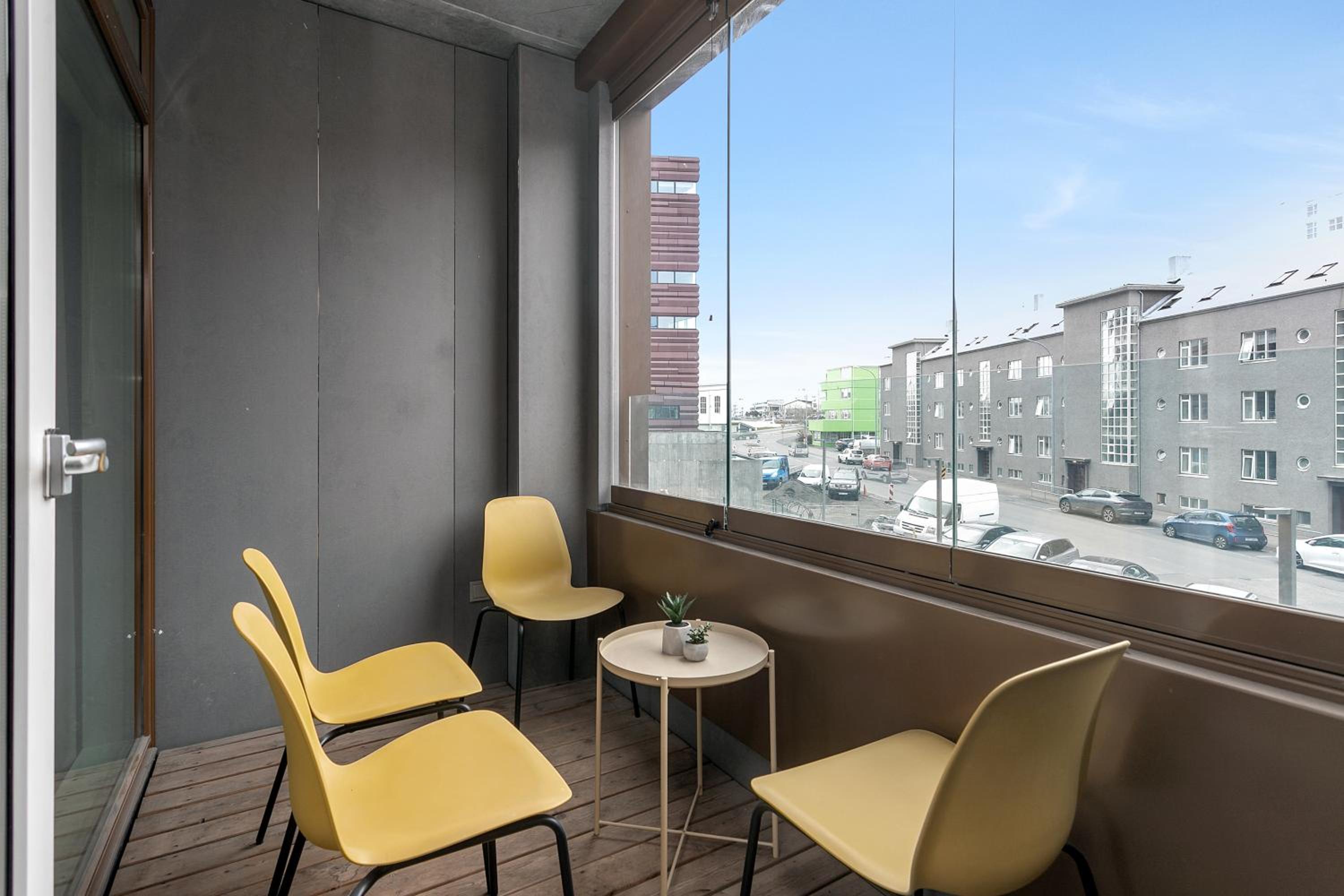 Apartment - Photo 10