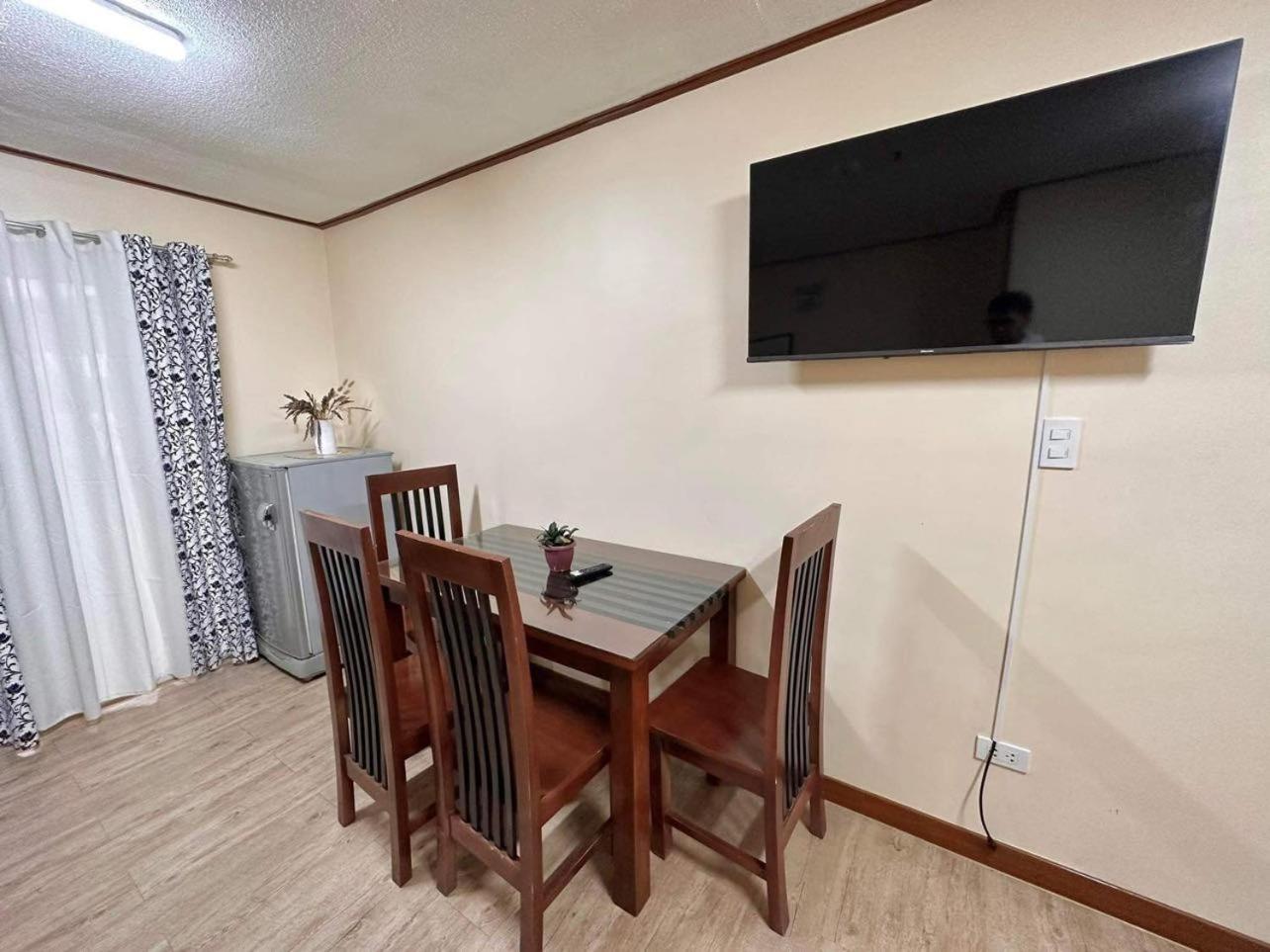 One-Bedroom Apartment - Photo 10