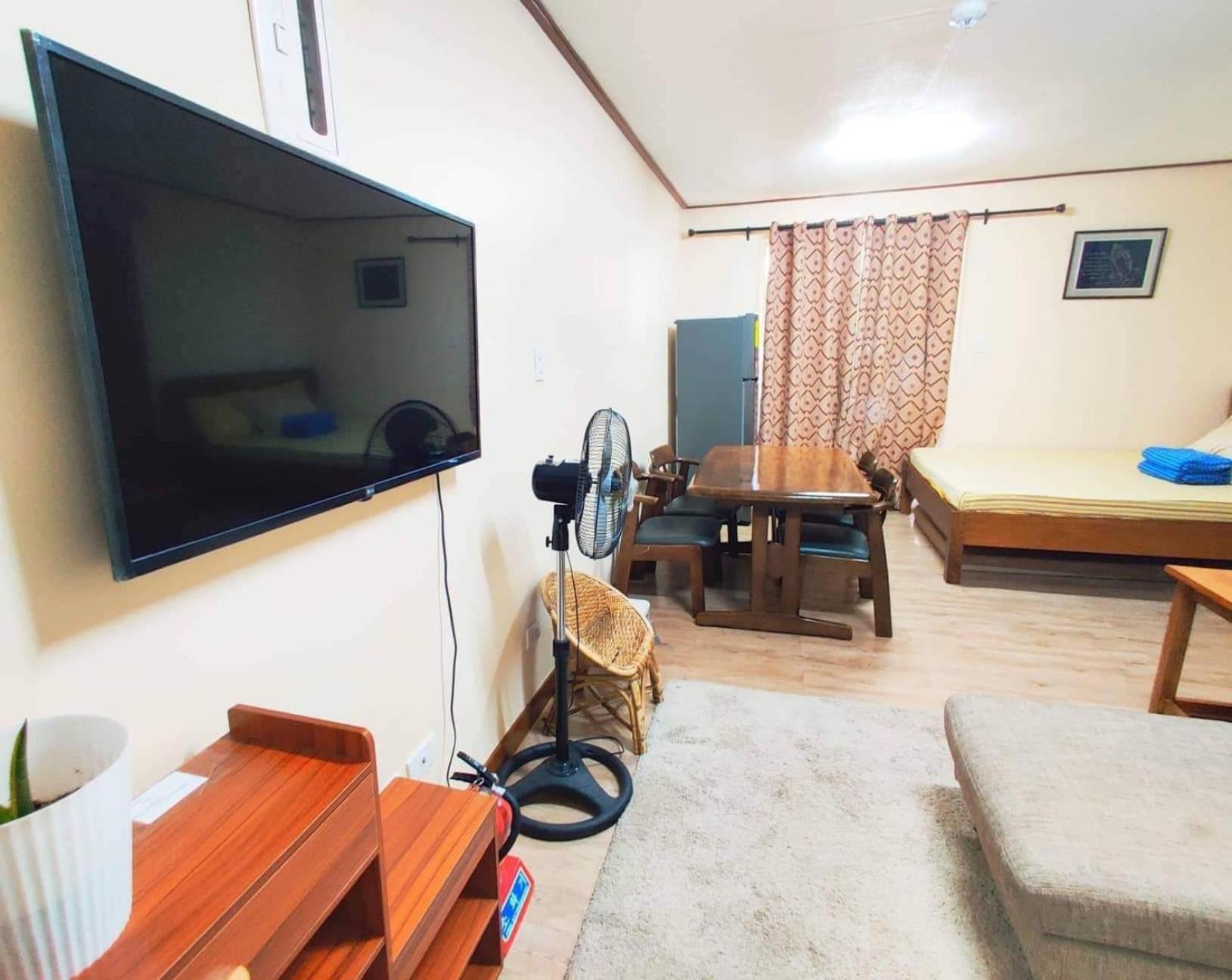 One-Bedroom Apartment - Photo 19