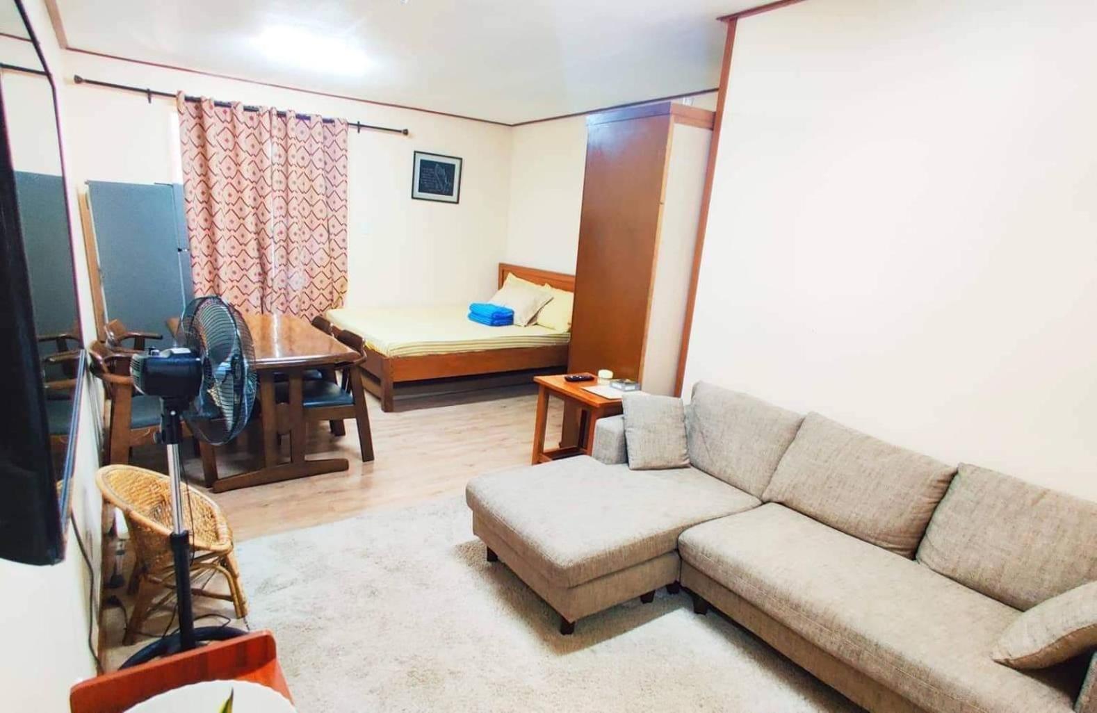 One-Bedroom Apartment - Photo 22