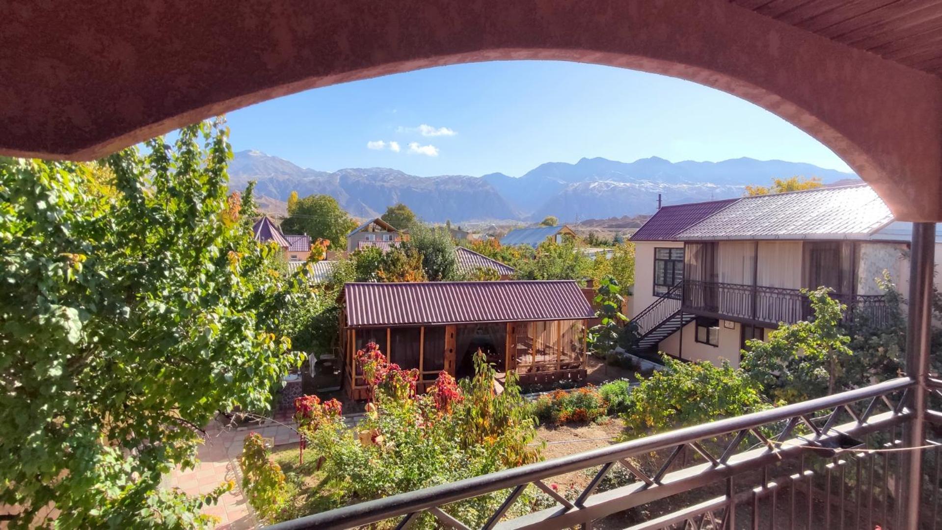 Family Room with Mountain View