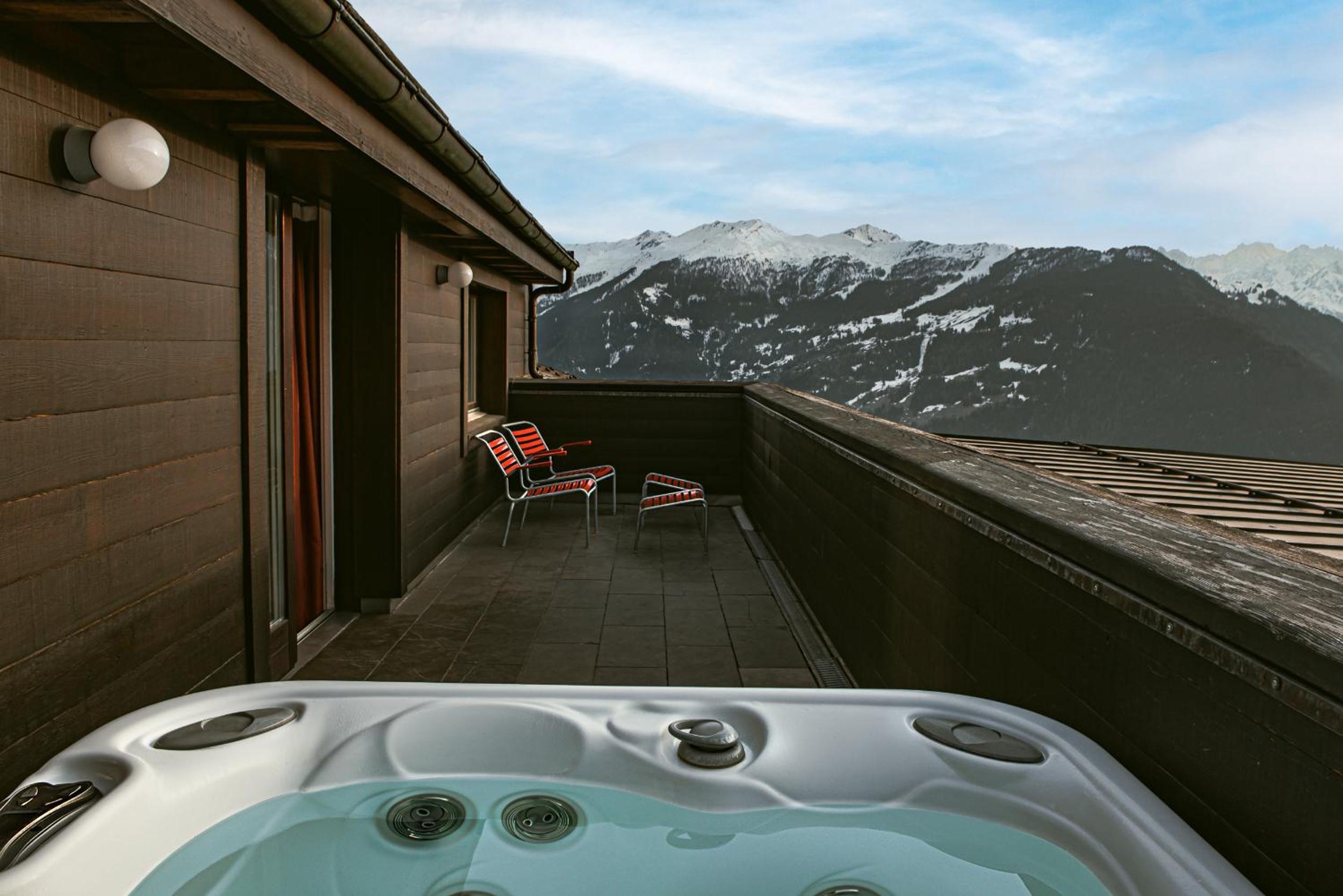 Suite with Mountain View photo 2