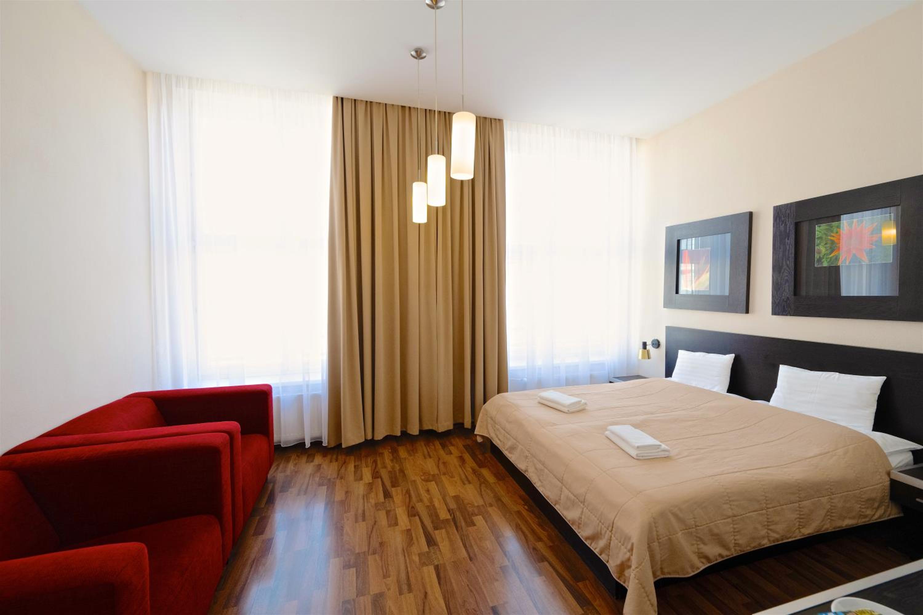 Business Double Room - Photo 3