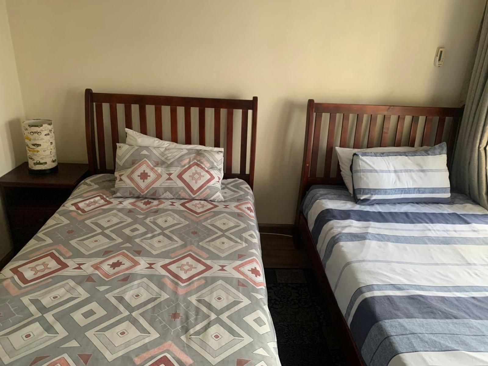 Double or Twin Room with Shared Bathroom photo 1