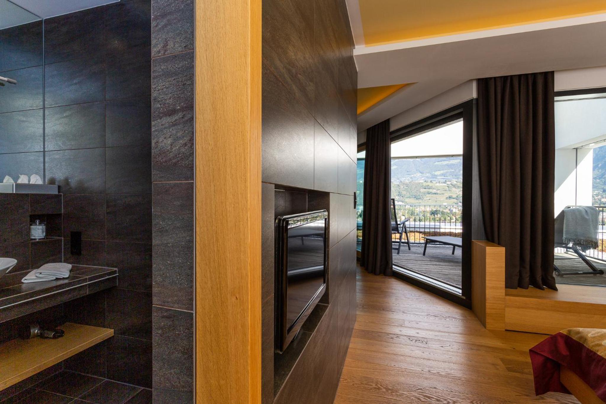 Junior Suite with Terrace - Photo 9