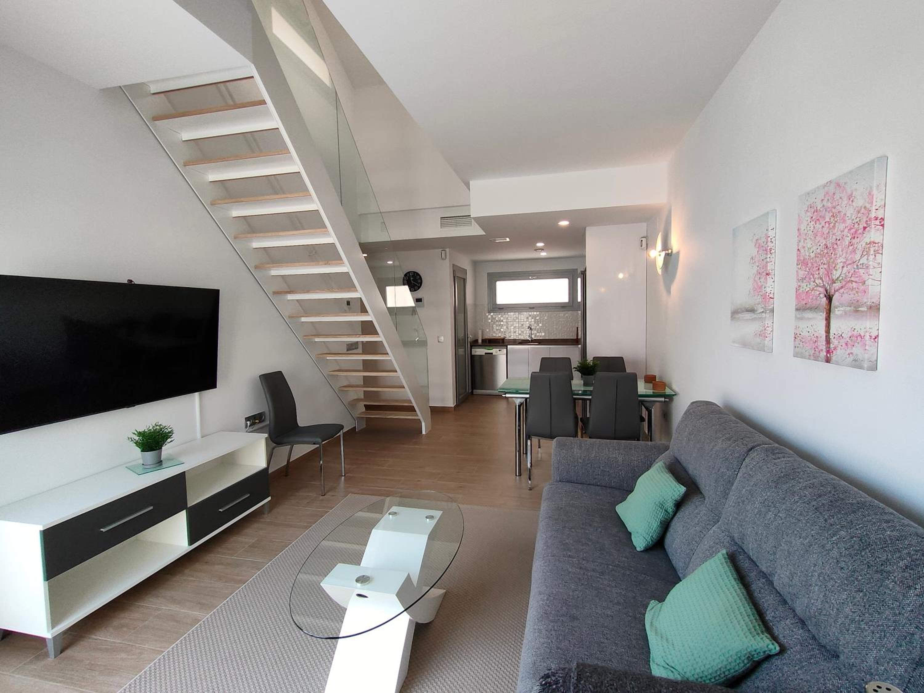 Apartamento con vista a la piscina